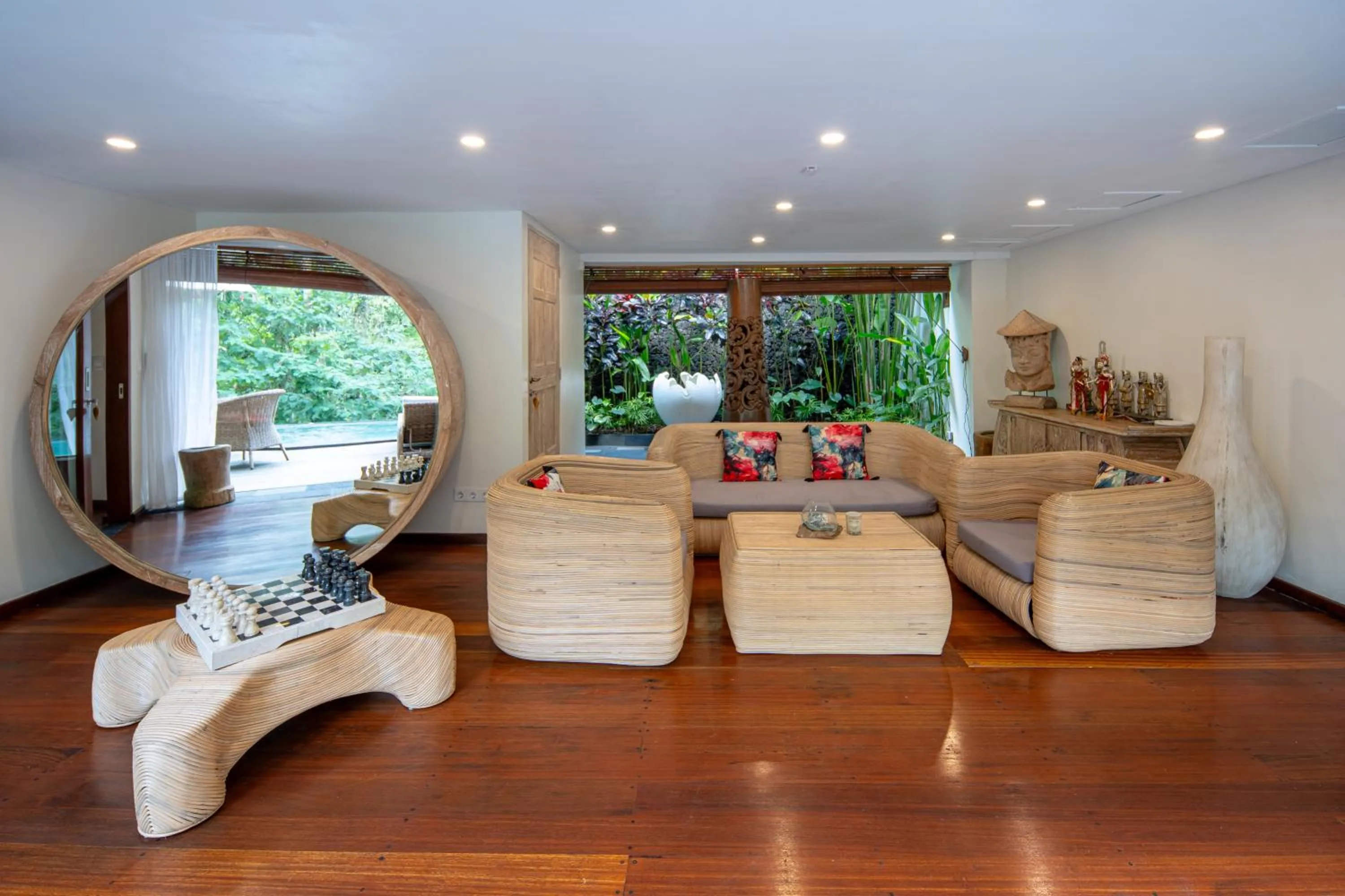 Living room in Keliki Luxury Lodge