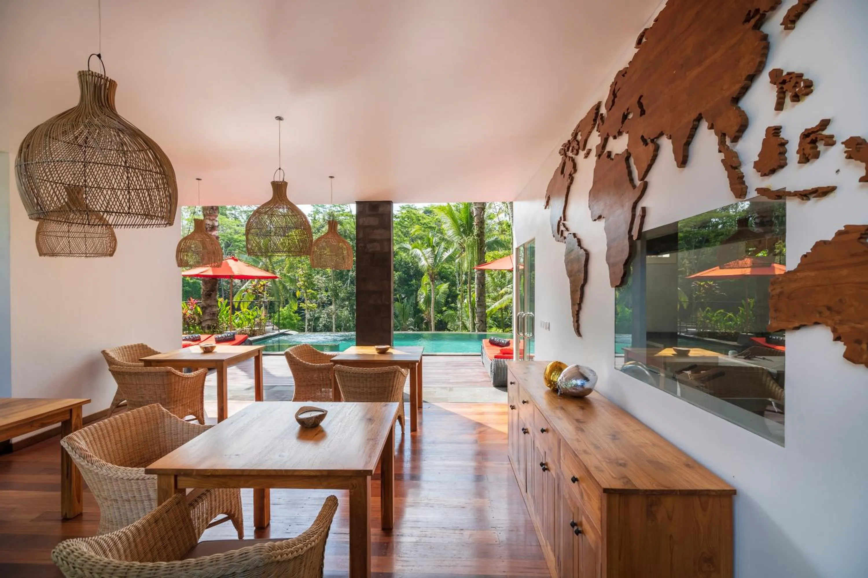 Restaurant/places to eat in Keliki Luxury Lodge