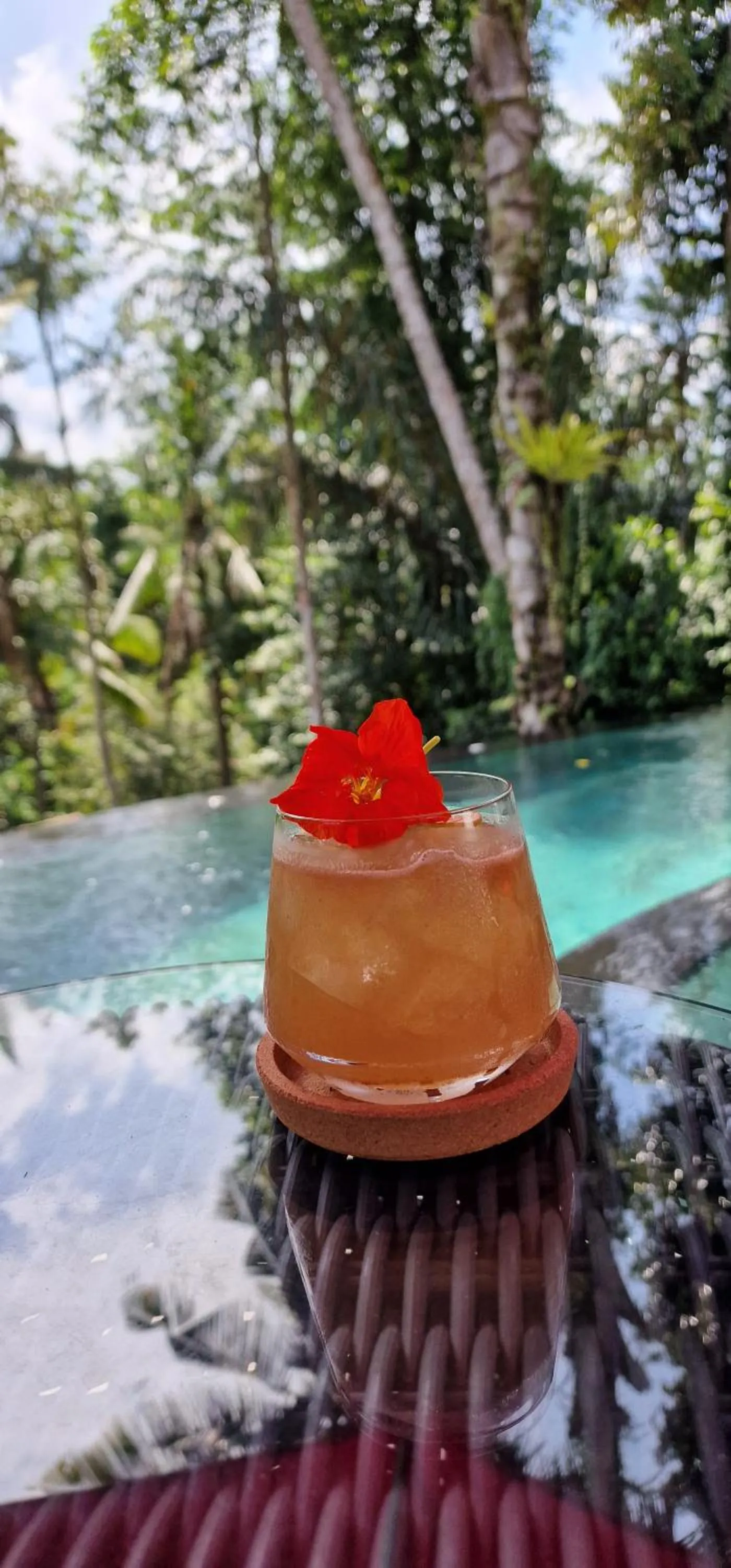 Pool view in Keliki Luxury Lodge