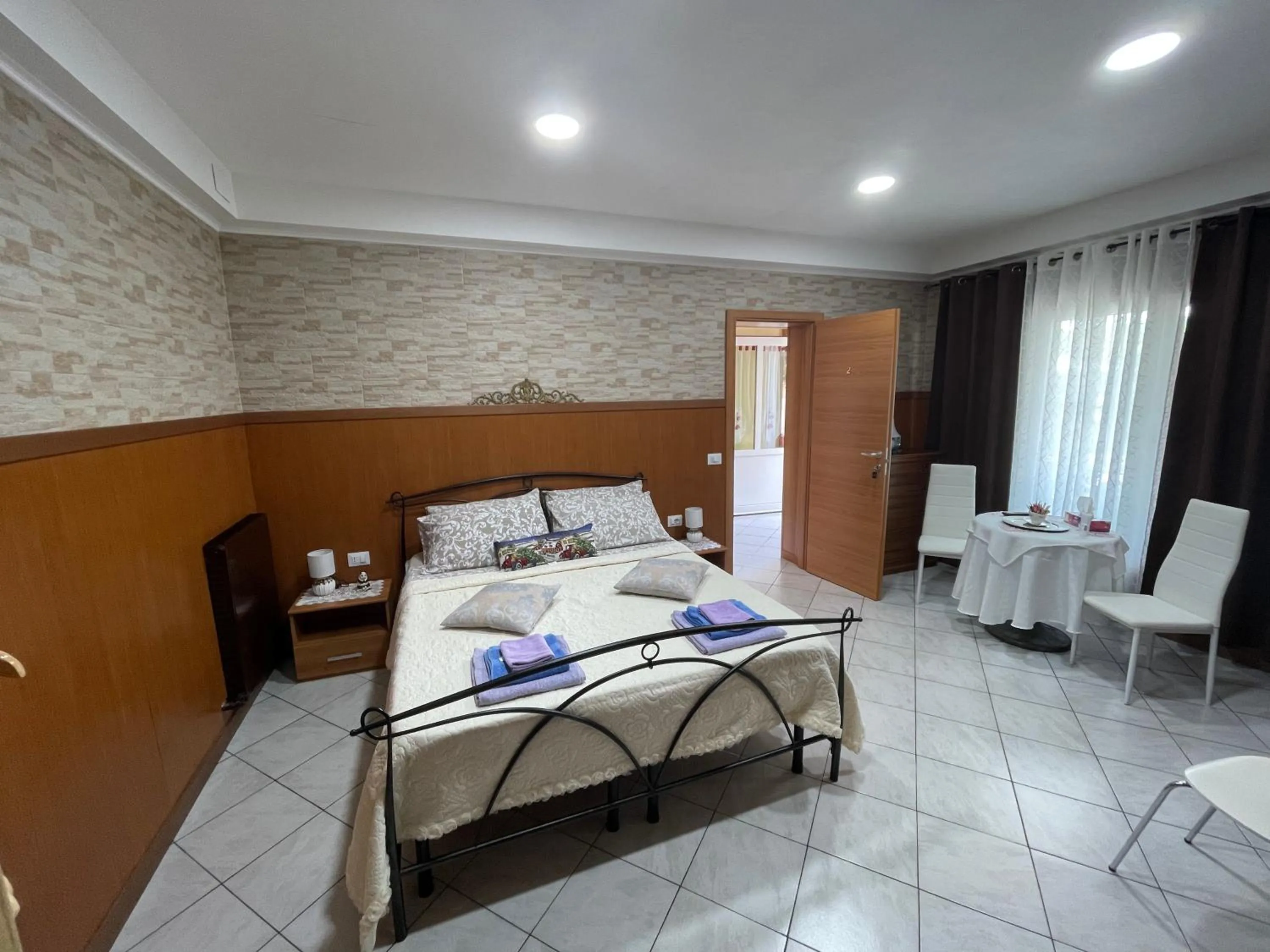 Bedroom, Bed in Al cervo tra i laghi