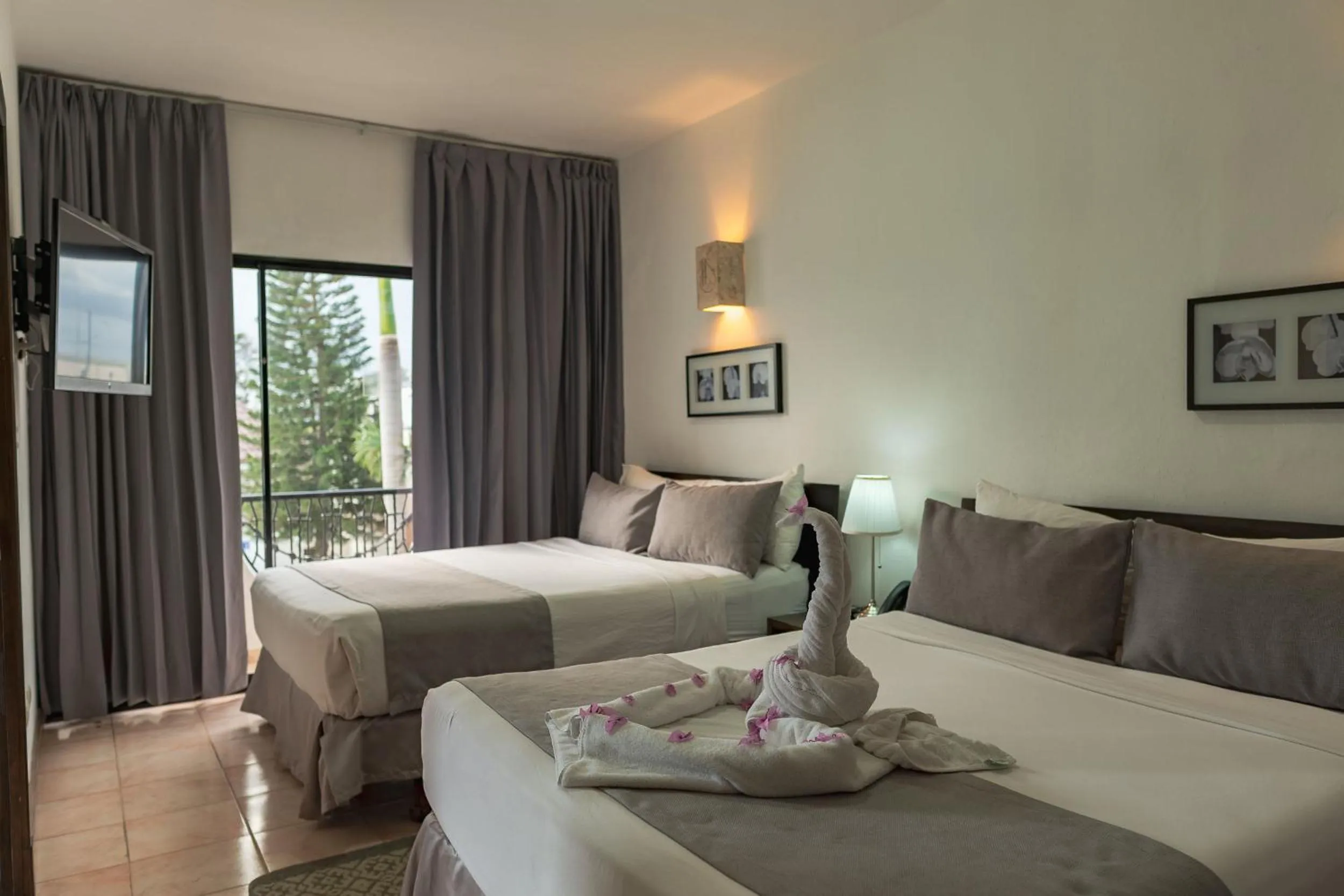 Bed in Hotel Silvestre