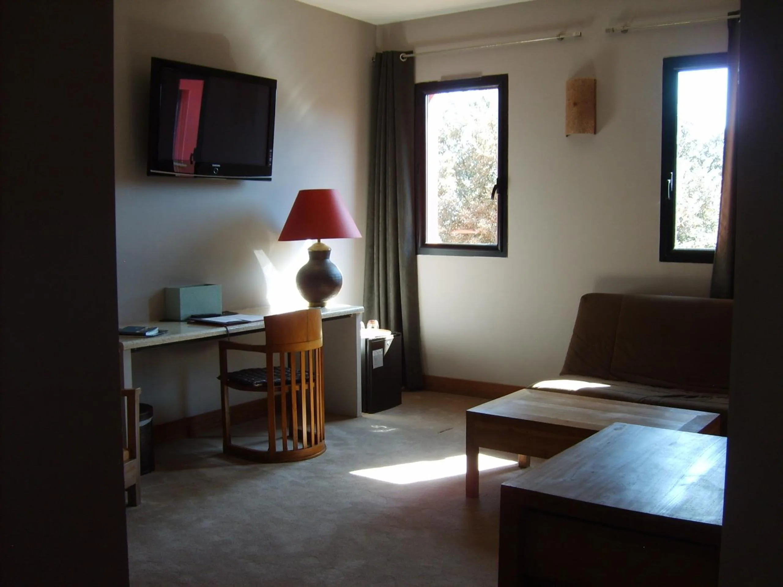 Bedroom in Hotel restaurant Spa Disini Montpellier Est, The Originals Relais