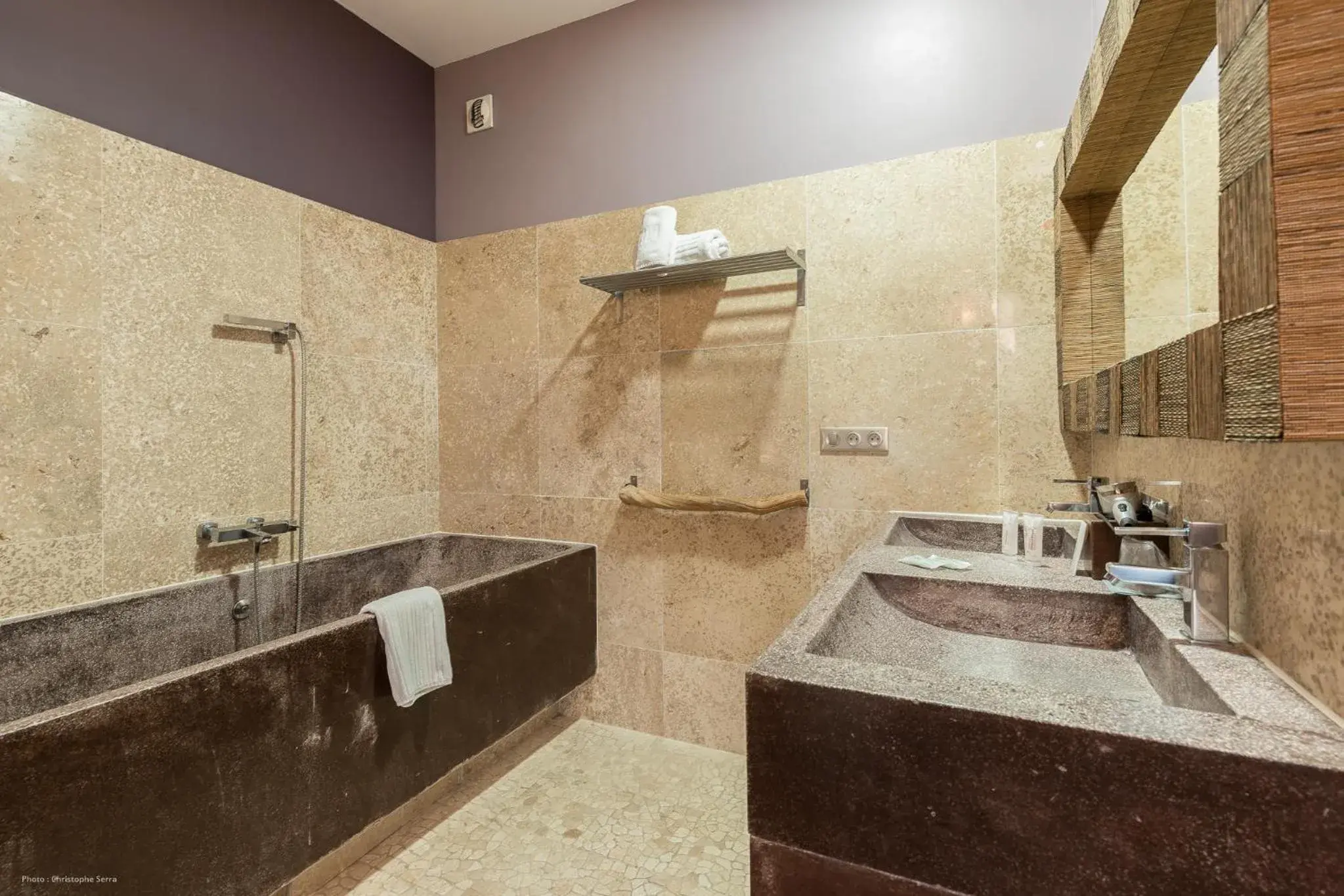 Standard Double Room in Hotel restaurant Spa Disini Montpellier Est, The Originals Relais Standard Double Room in Hotel restaurant Spa Disini Montpellier Est, The Originals Relais