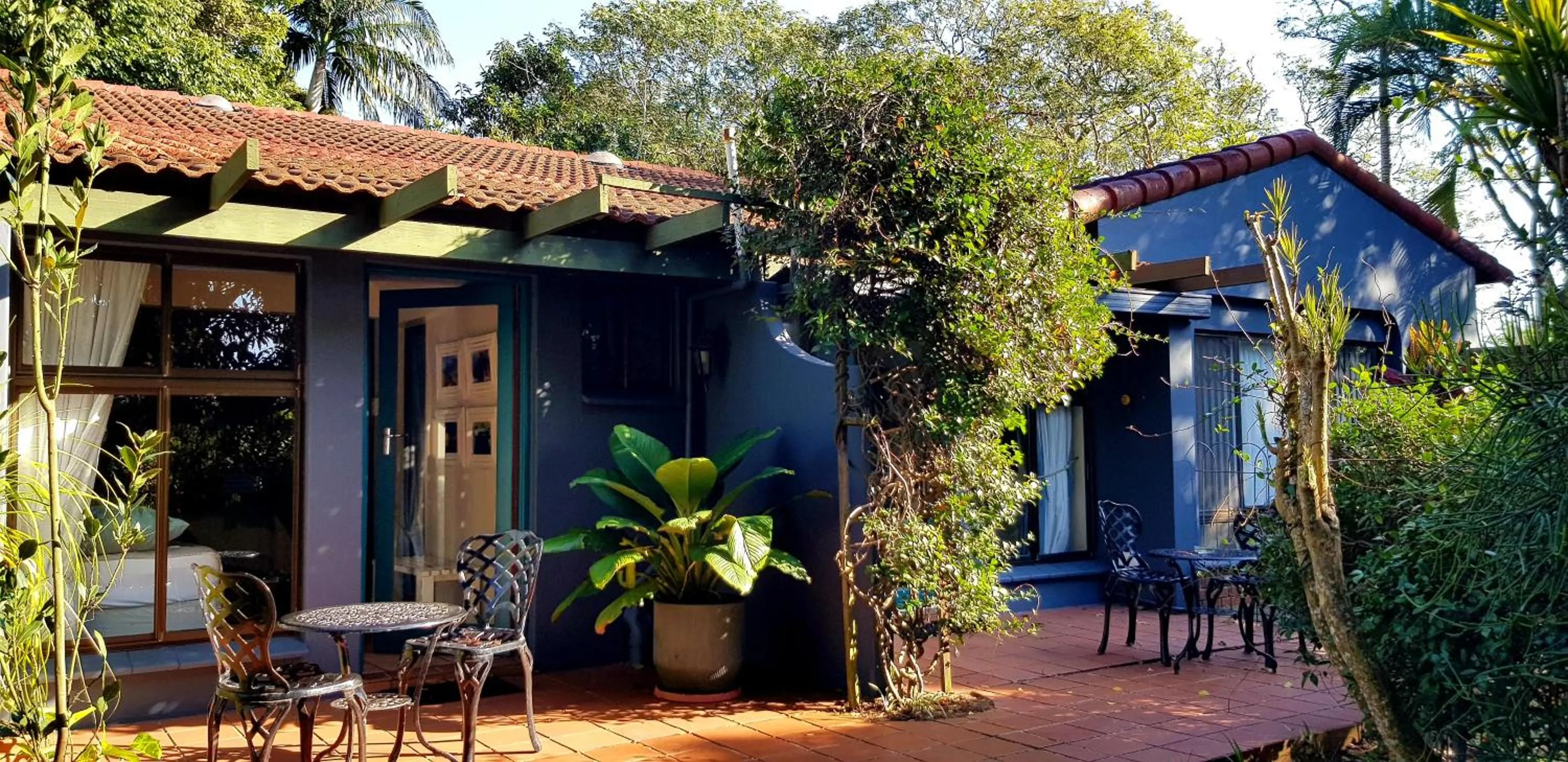 Property building in Santa Lucia Guest House