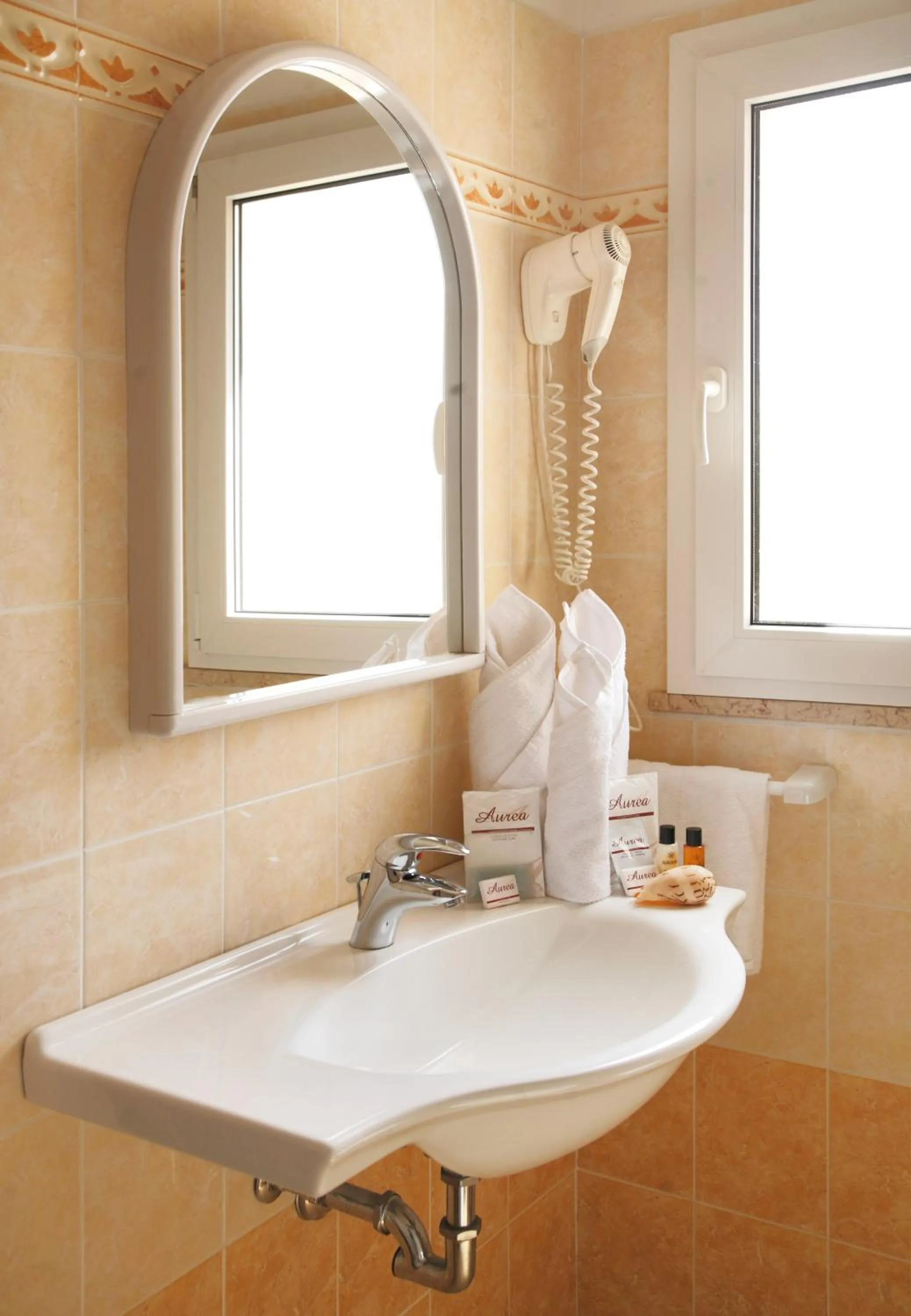 Bathroom in Hotel Mignon Riccione Fronte Mare