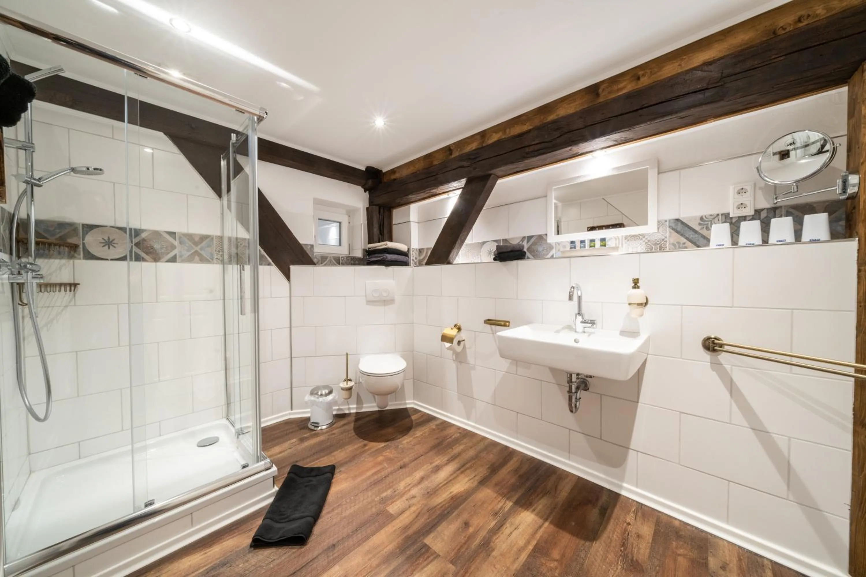 INSEL-LAND-HOTEL MICHAELSEN -Boutique Hotel- im Ostland mit Yoga u Sauna