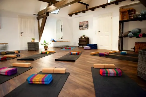 Fitness centre/facilities in INSEL-LAND-HOTEL MICHAELSEN -Boutique Hotel- im Ostland mit Yoga u Sauna