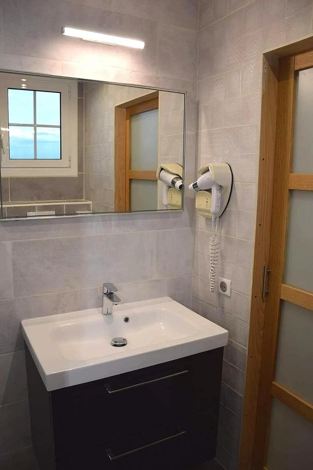 LOGIS HÔTEL RESTAURANT SPA Les BALCONS DE L'ESPERANCE