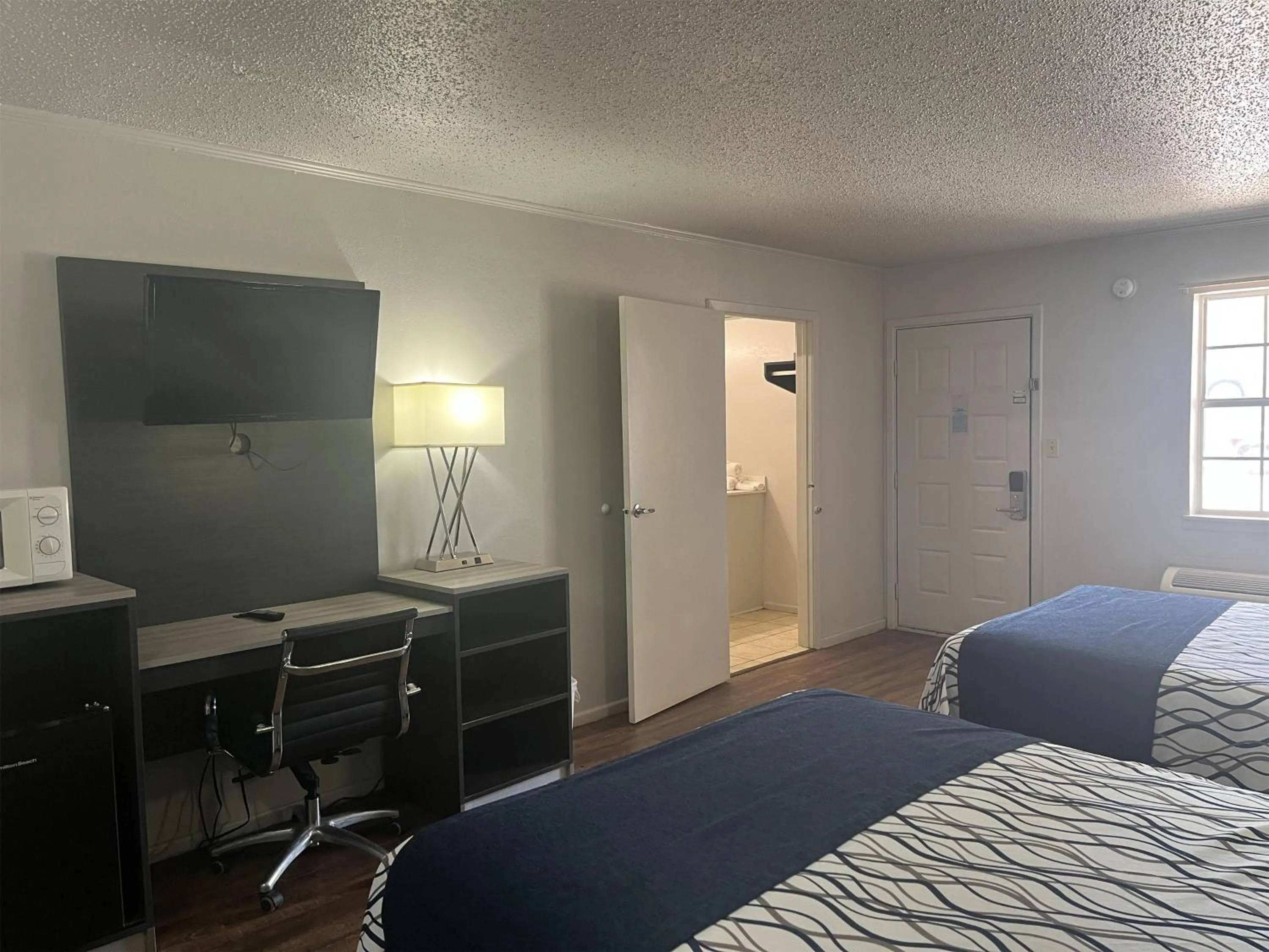 Bedroom, Bed in Motel 6 New Boston, TX