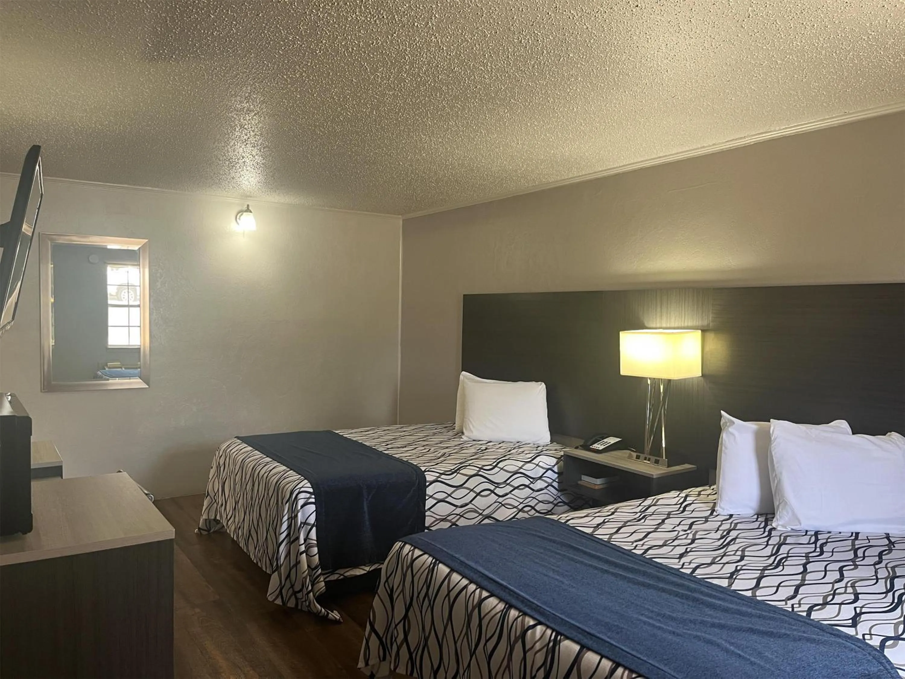 Bedroom, Bed in Motel 6 New Boston, TX