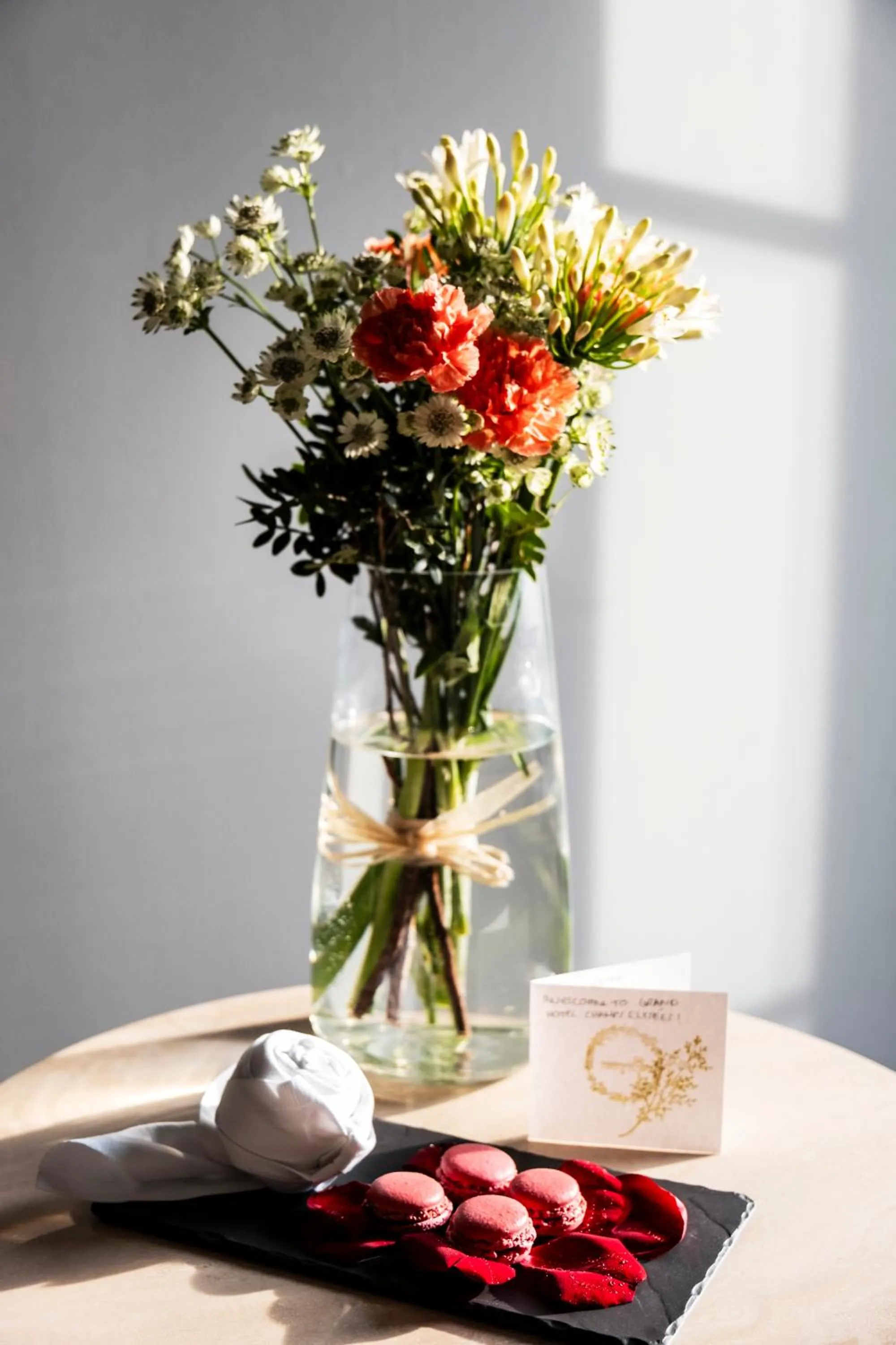 Food and drinks in Grand Hôtel Champs-Elysées