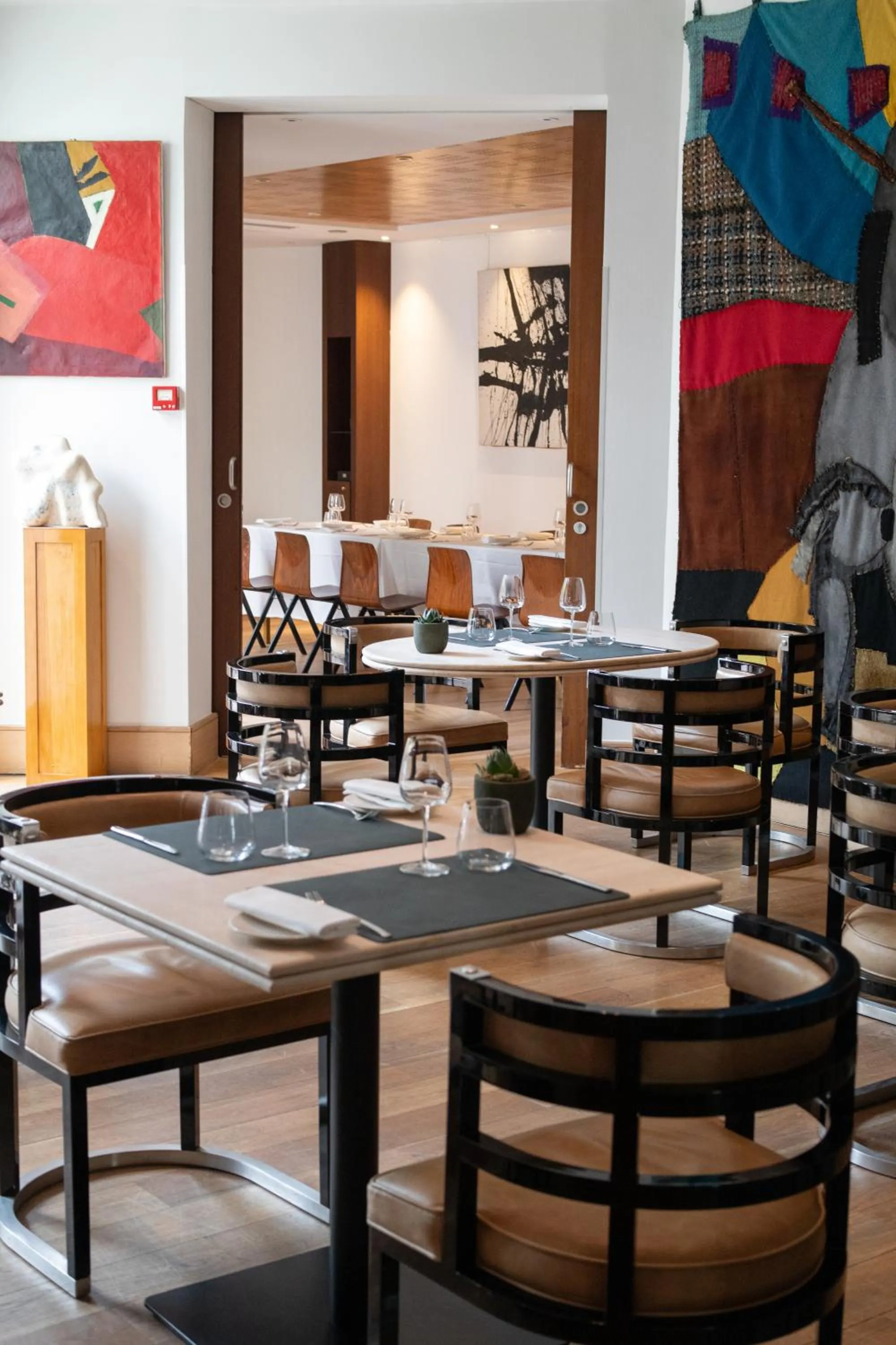 Restaurant/places to eat in Grand Hôtel Champs-Elysées