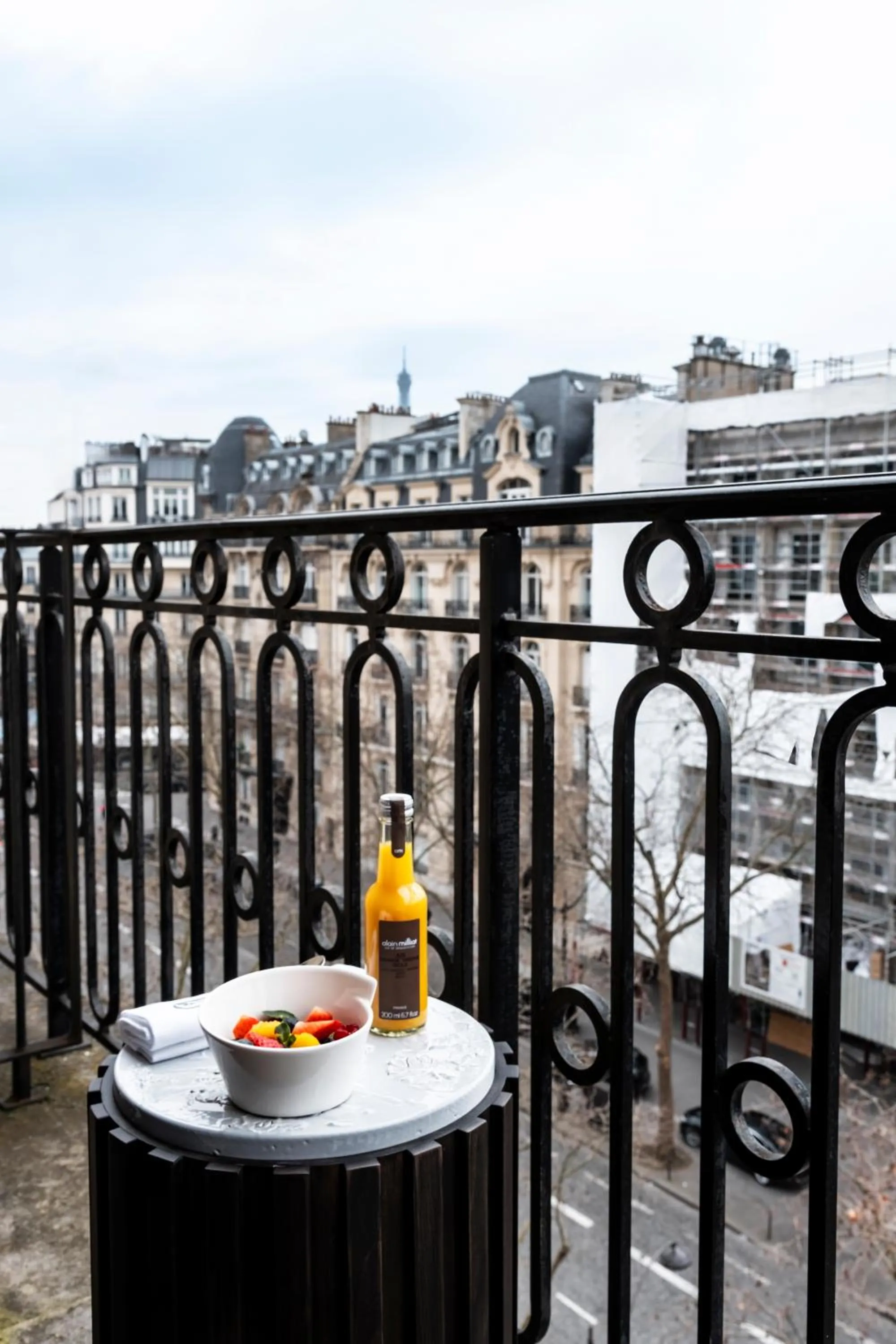 Day in Grand Hôtel Champs-Elysées