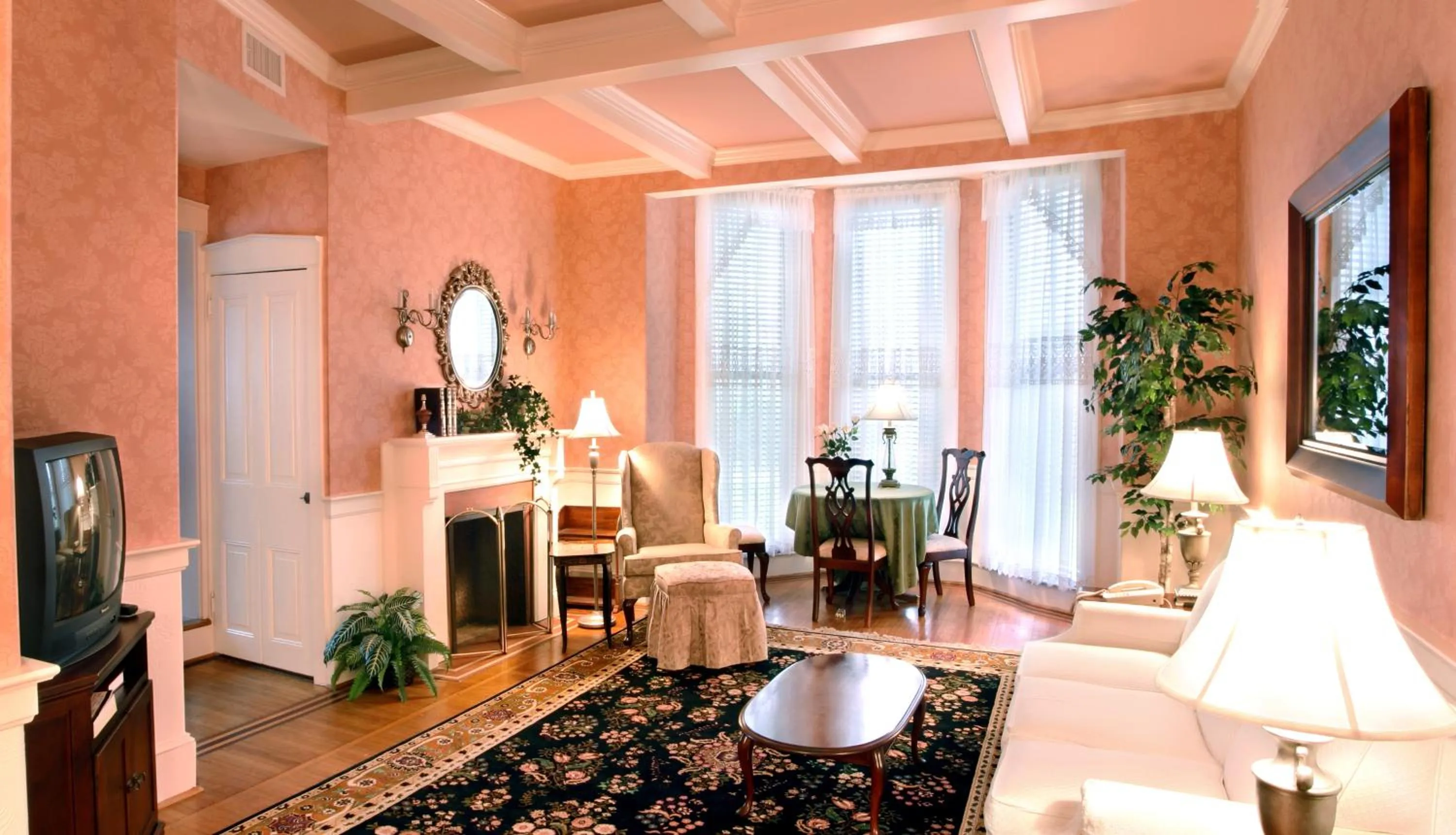 Day in Bird-in-Hand Village Inn & Suites