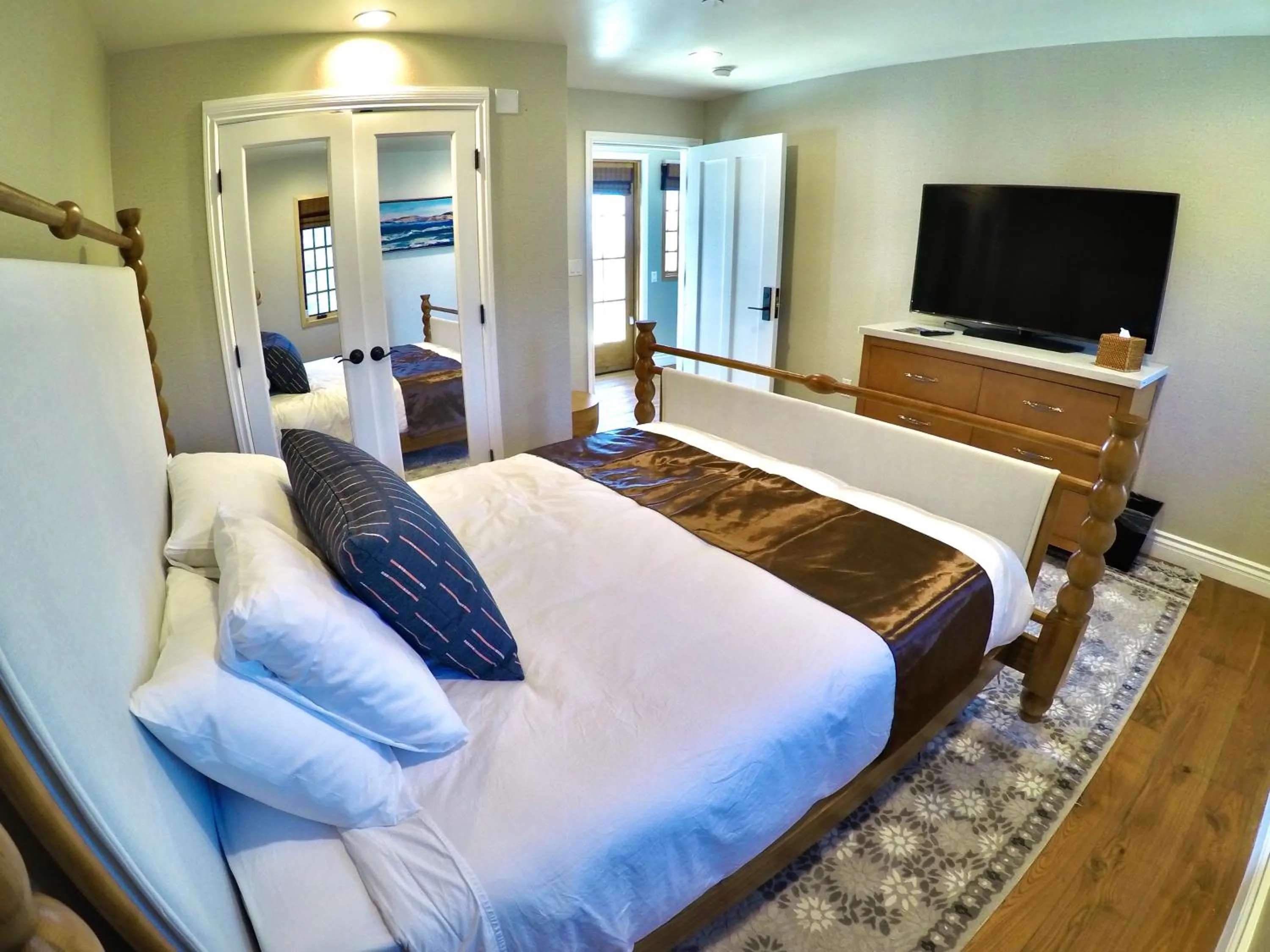 Bed in Zane Grey Pueblo Hotel