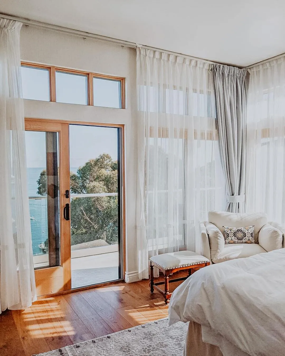 Bed in Zane Grey Pueblo Hotel