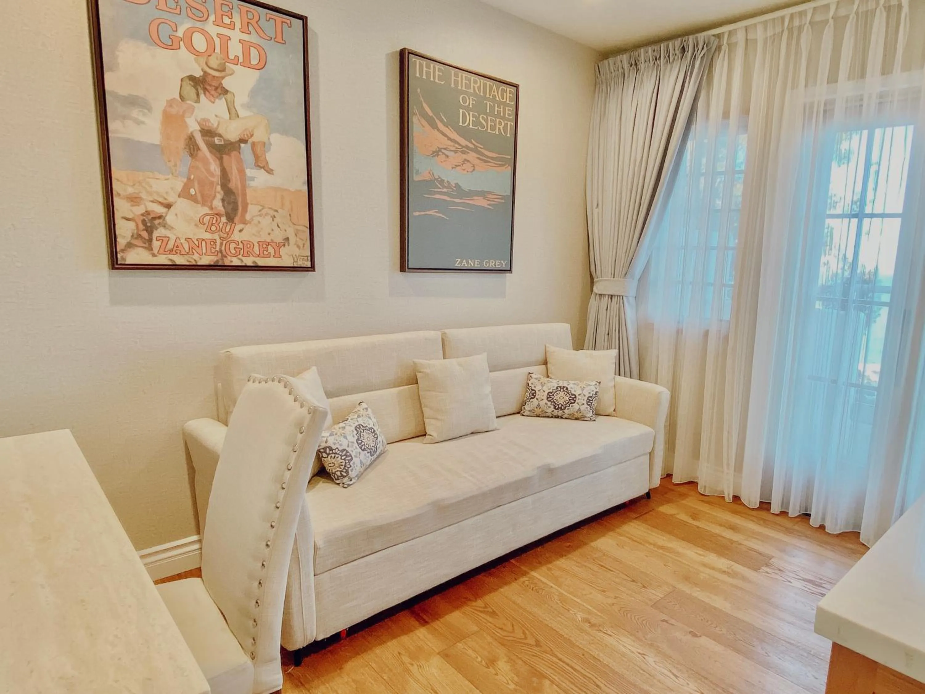 Zane Grey Pueblo Hotel