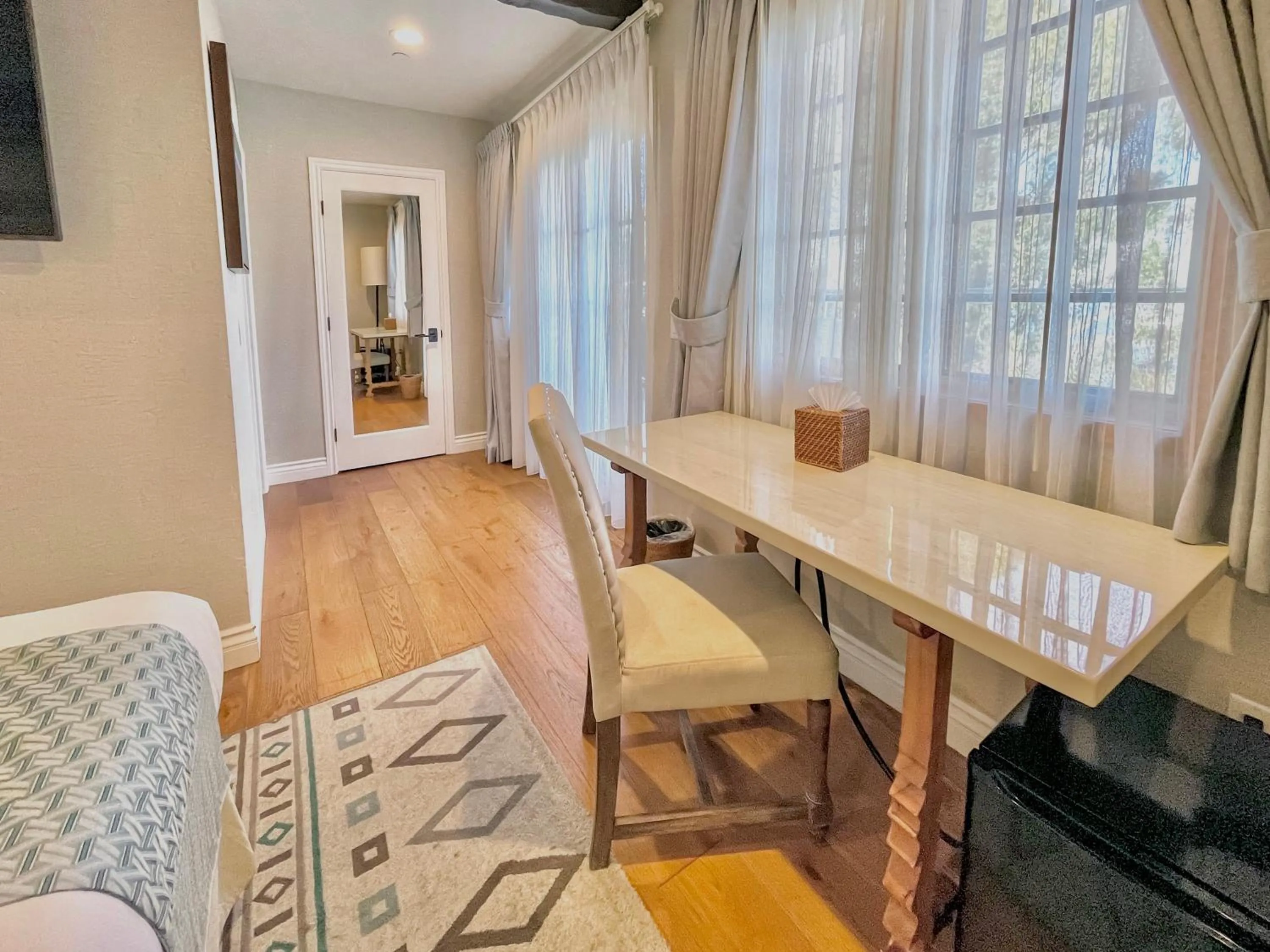 Zane Grey Pueblo Hotel