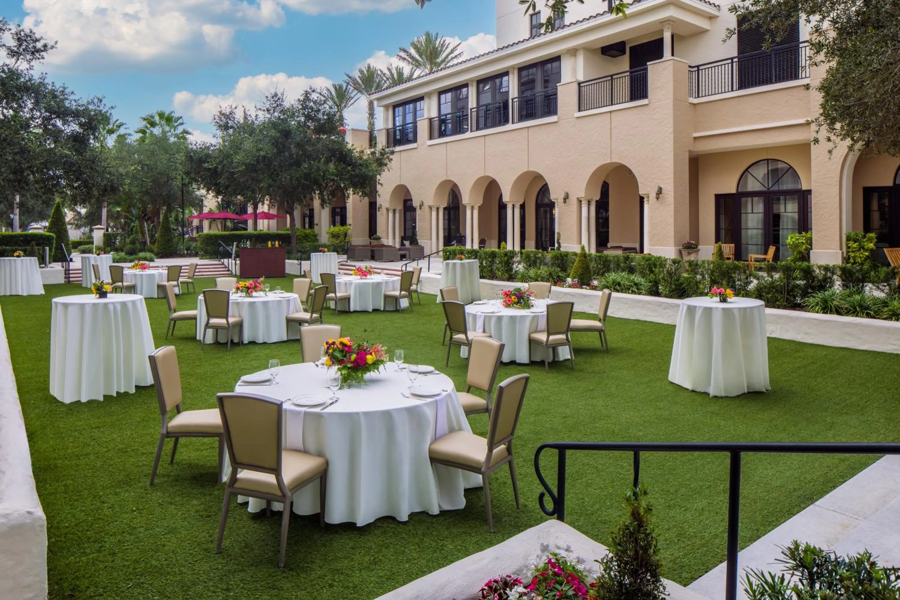Balcony/Terrace in The Alfond Inn