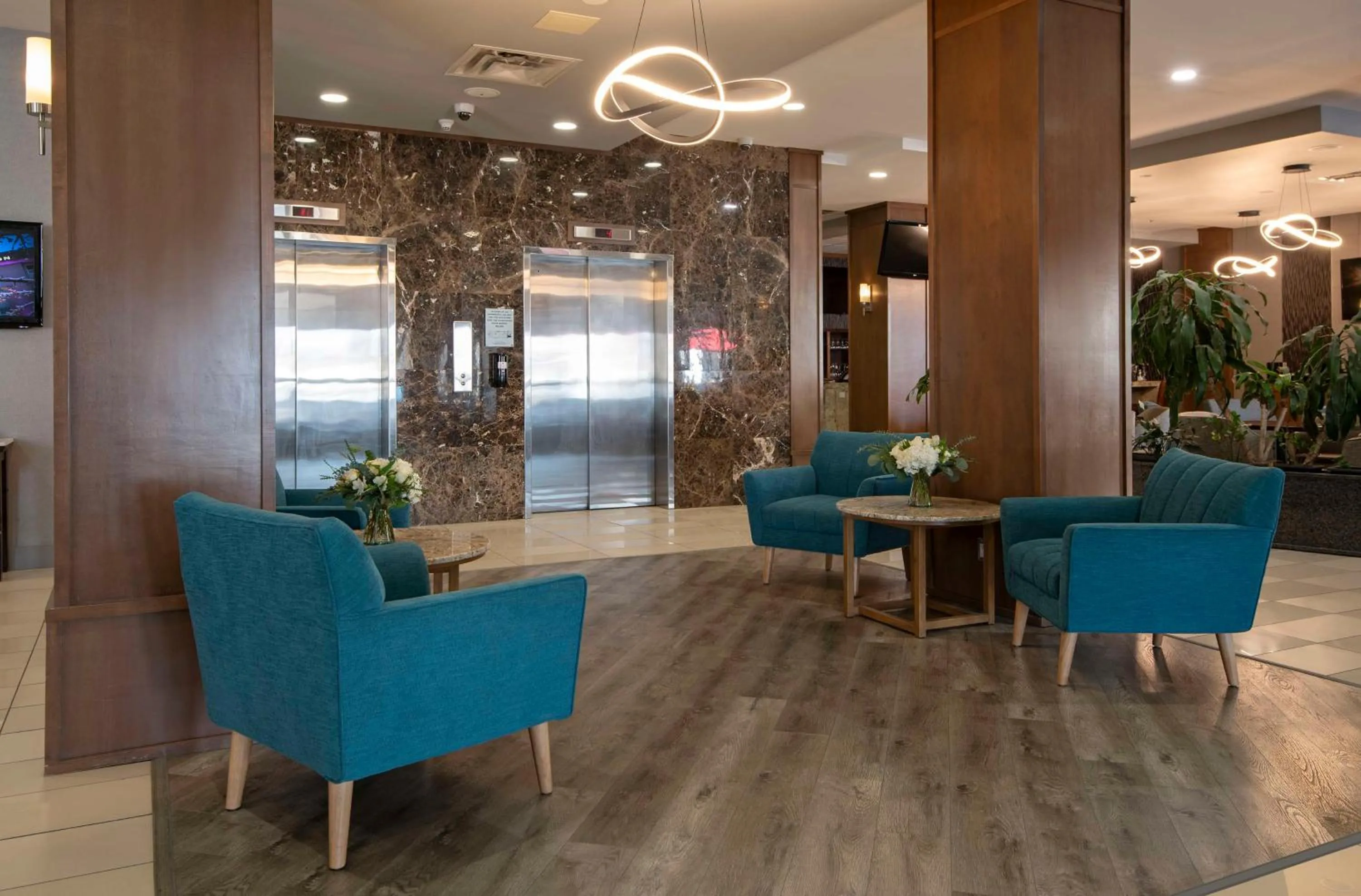 Lobby or reception in DoubleTree by Hilton - Kamloops
