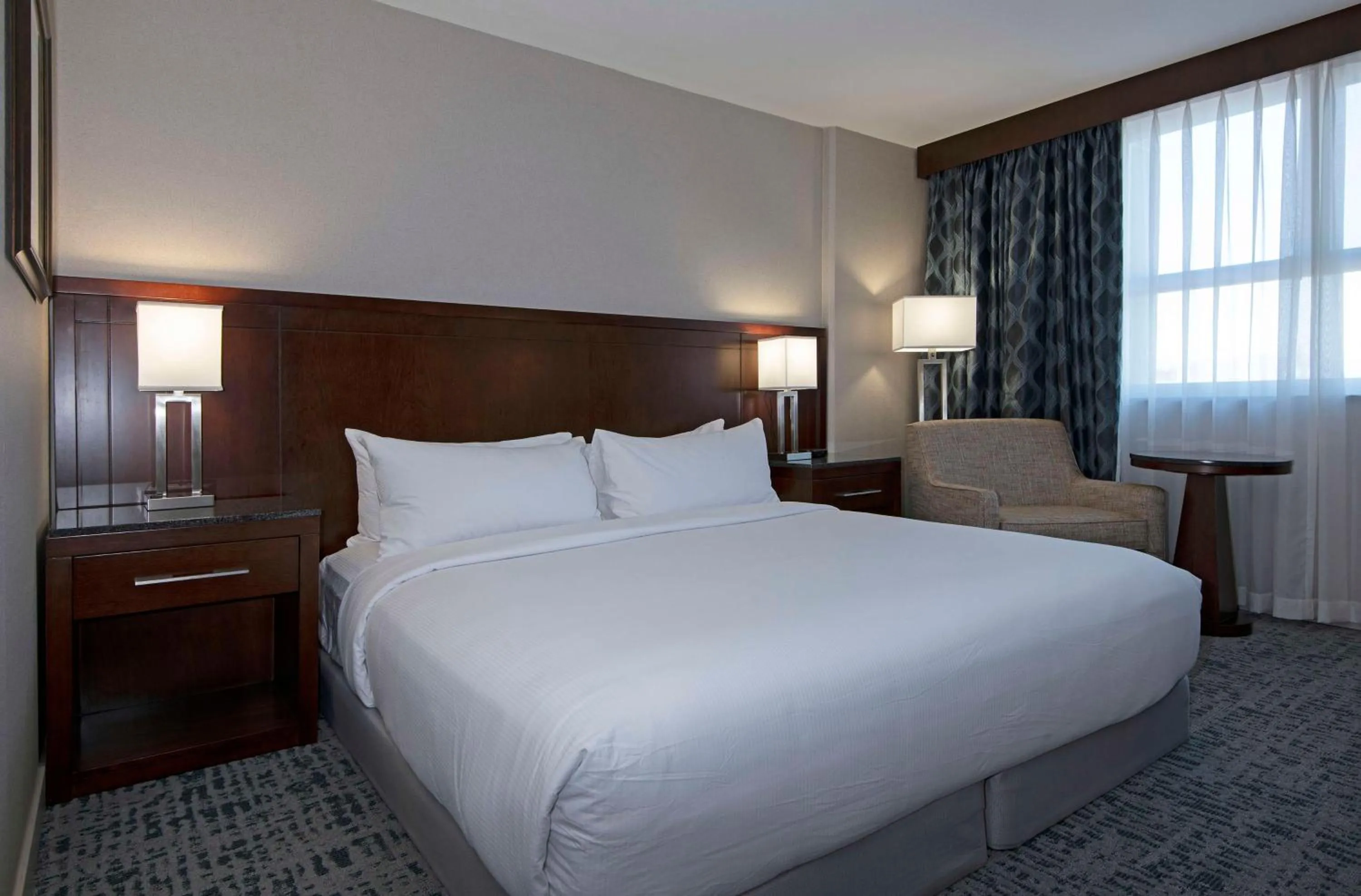 Bed in DoubleTree by Hilton - Kamloops