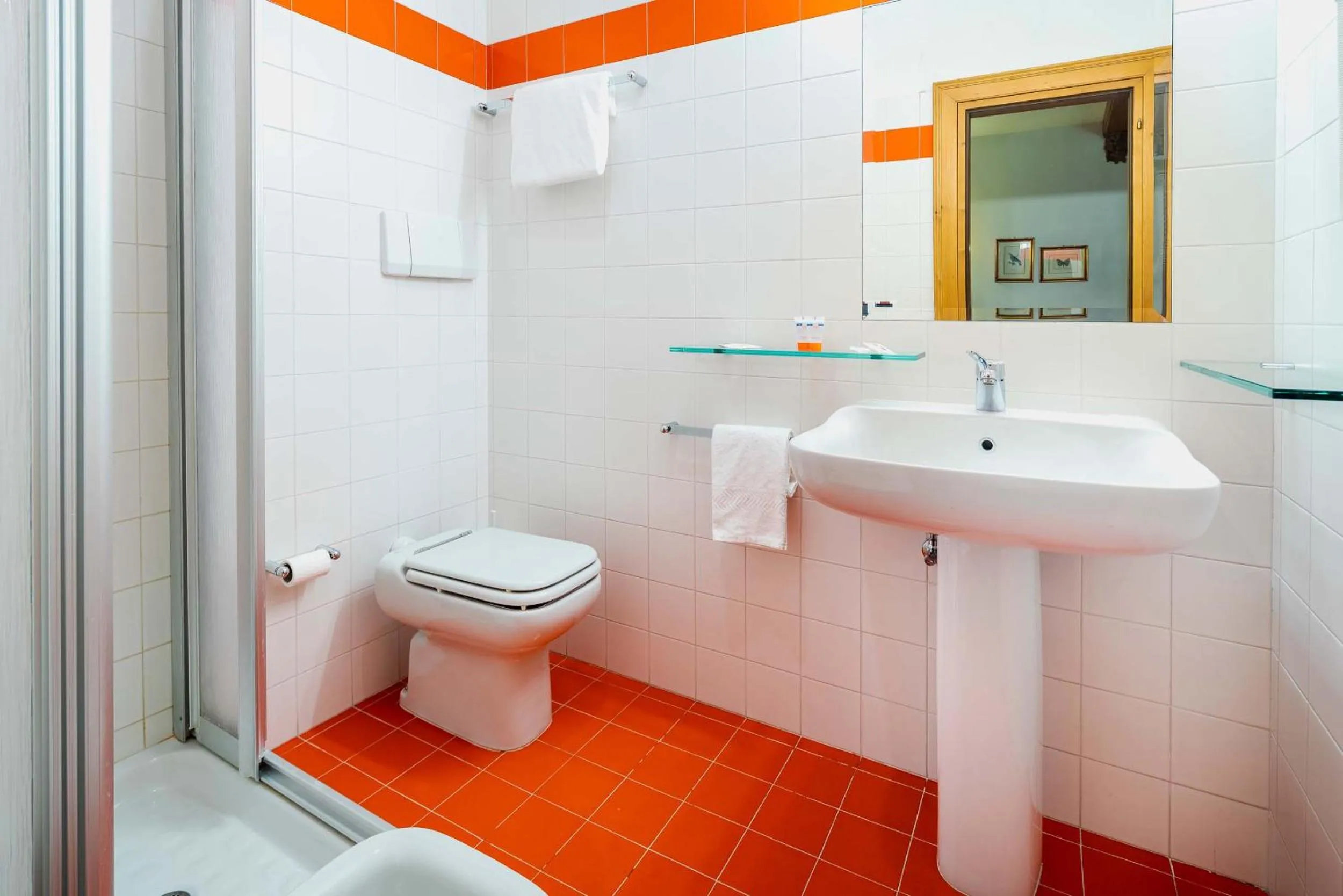 Toilet, Bathroom in Hotel Capannina