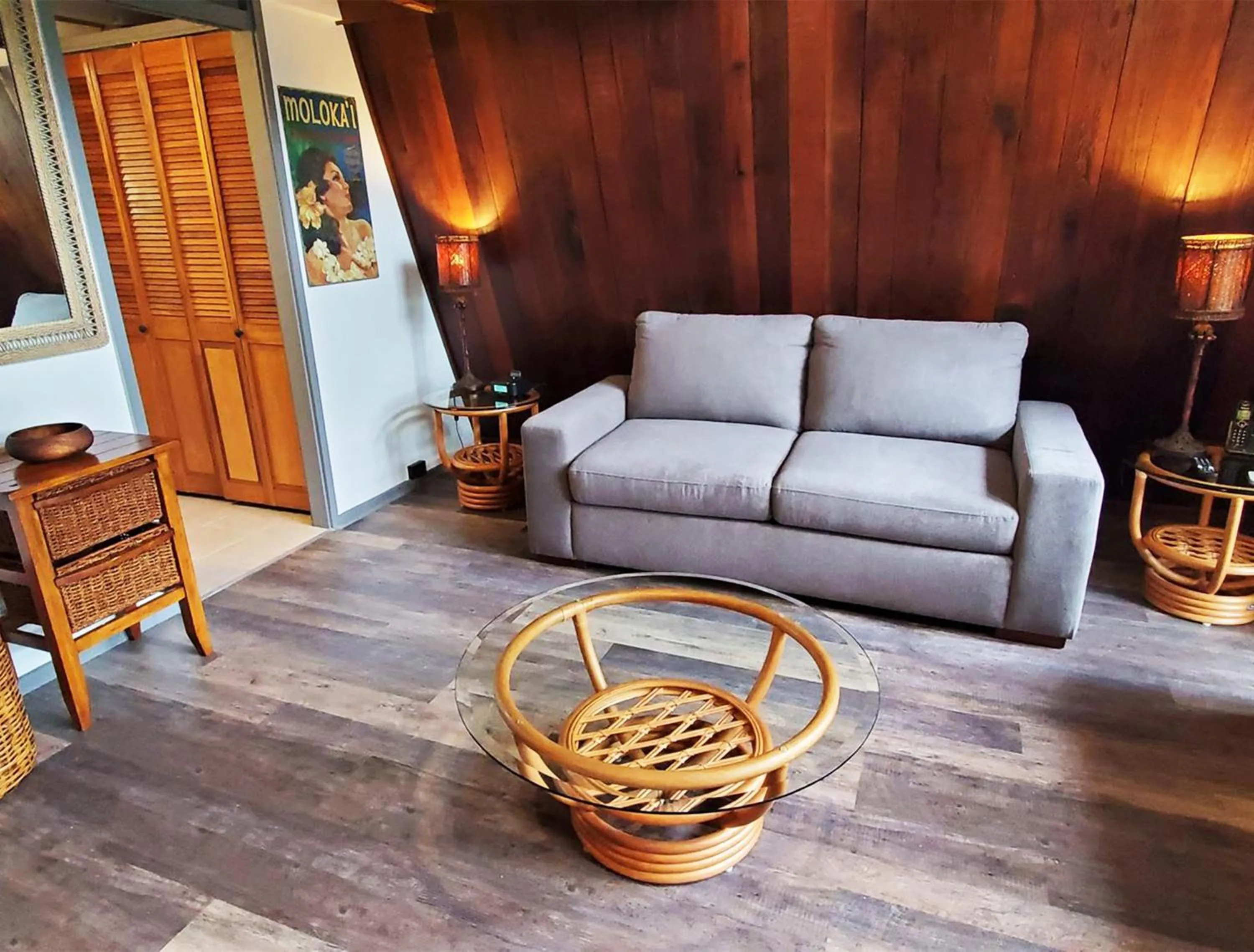 Living room in Hotel Moloka'i