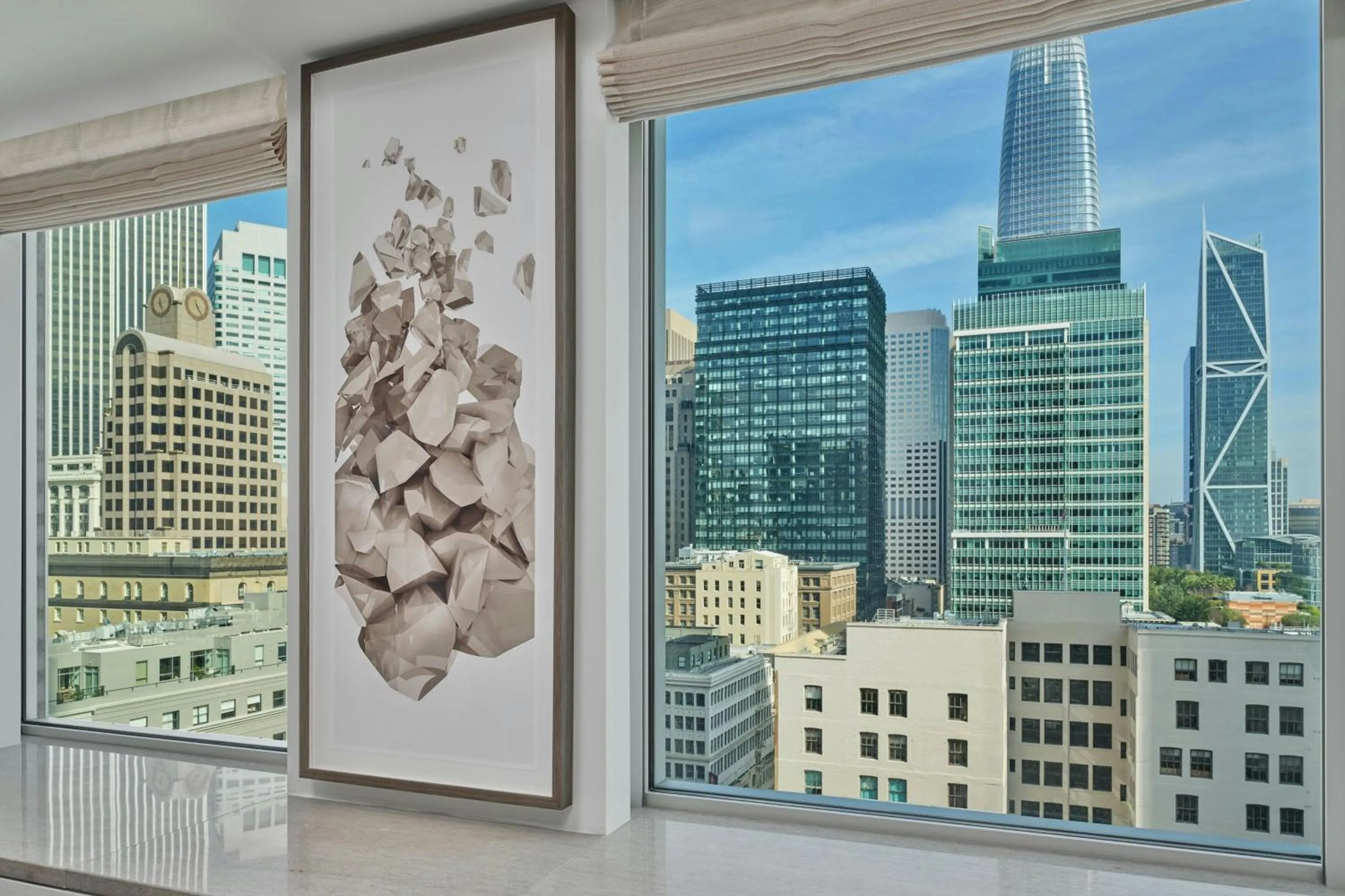 Photo of the whole room in The St. Regis San Francisco