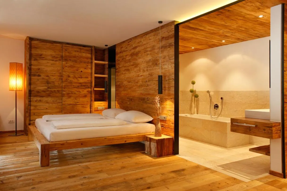 Bed in Hotel Ratschingserhof