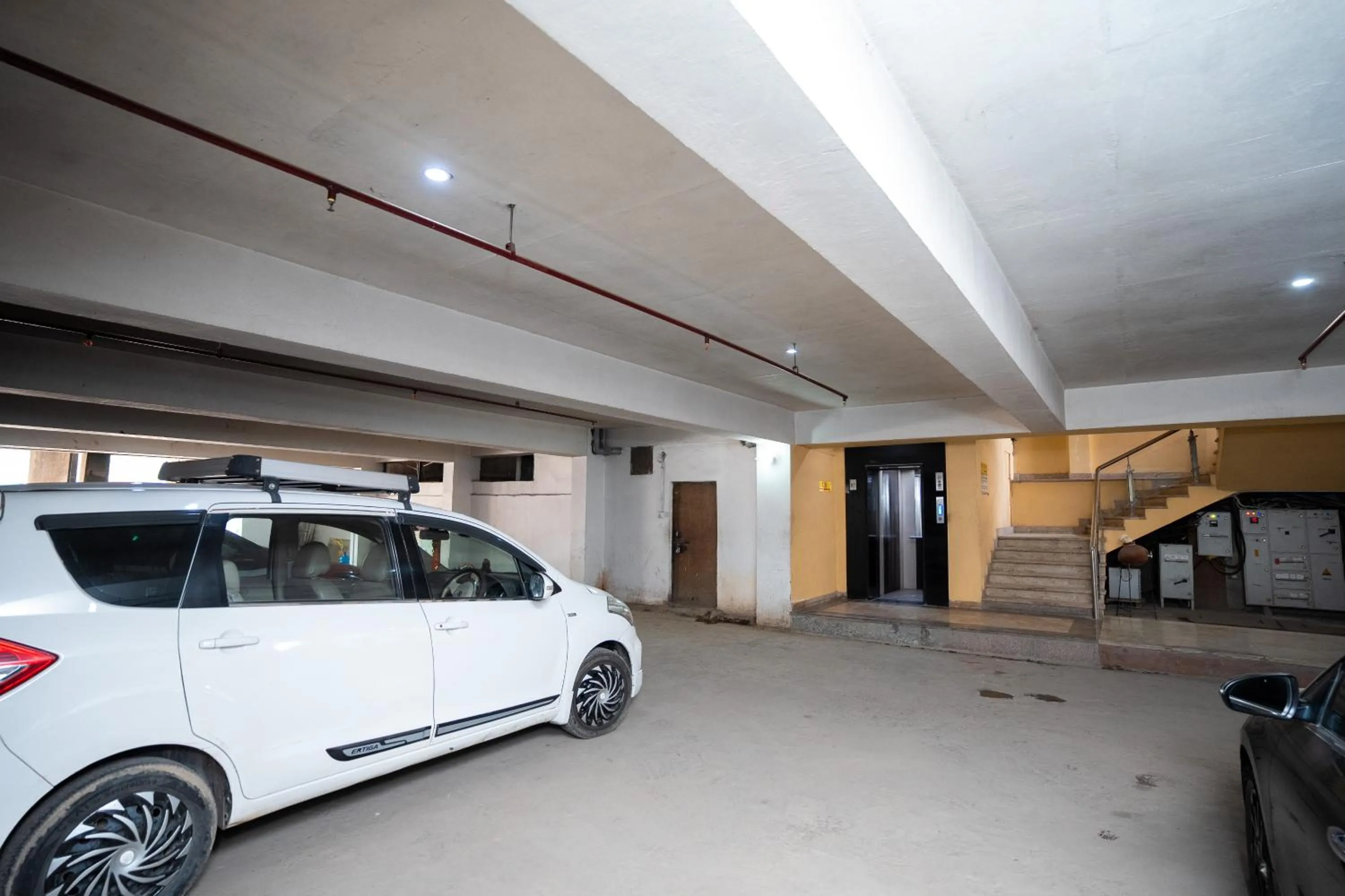 Parking in Hotel Radiance Courtyard