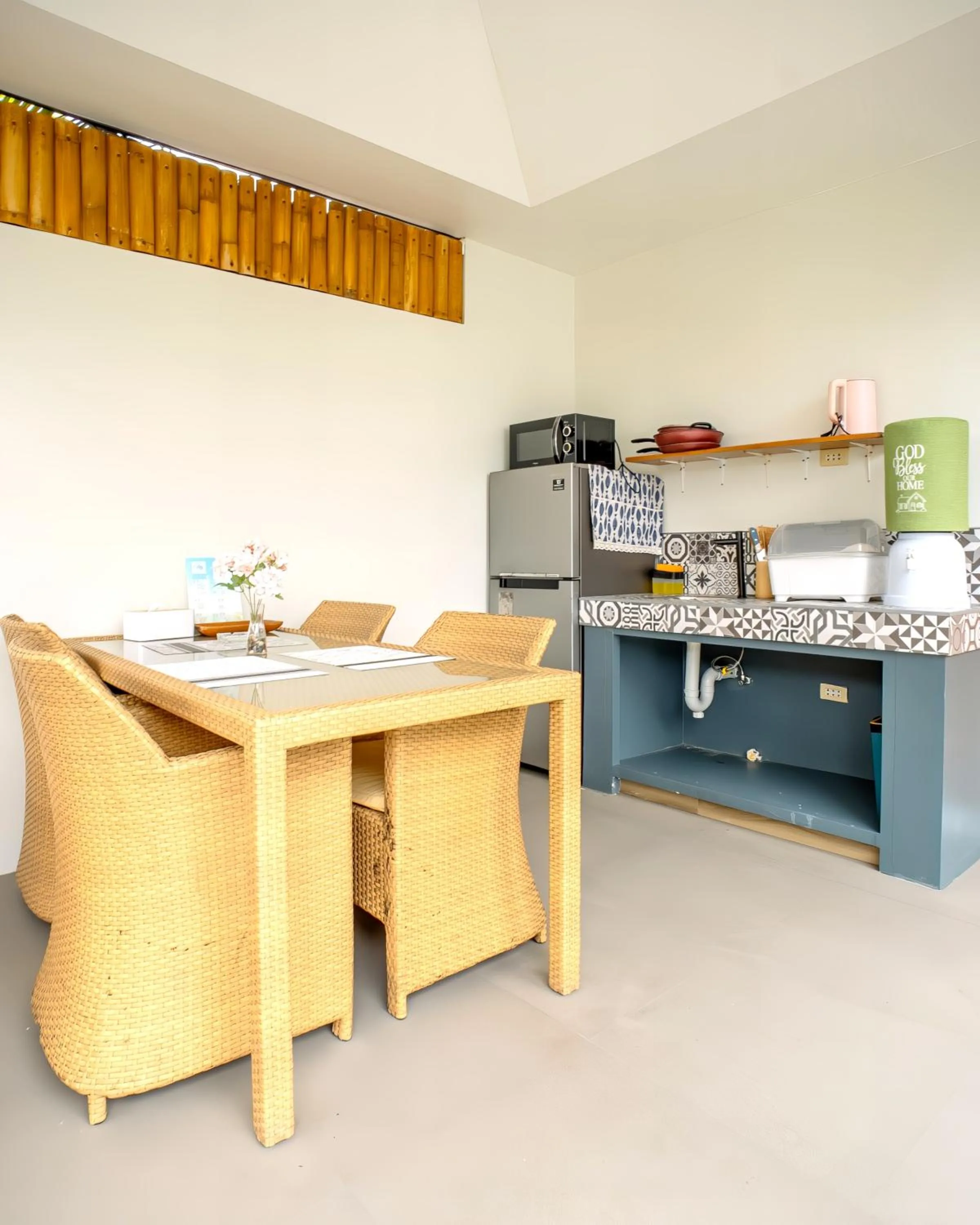 Kitchen or kitchenette in Bali Villas Panglao Bohol