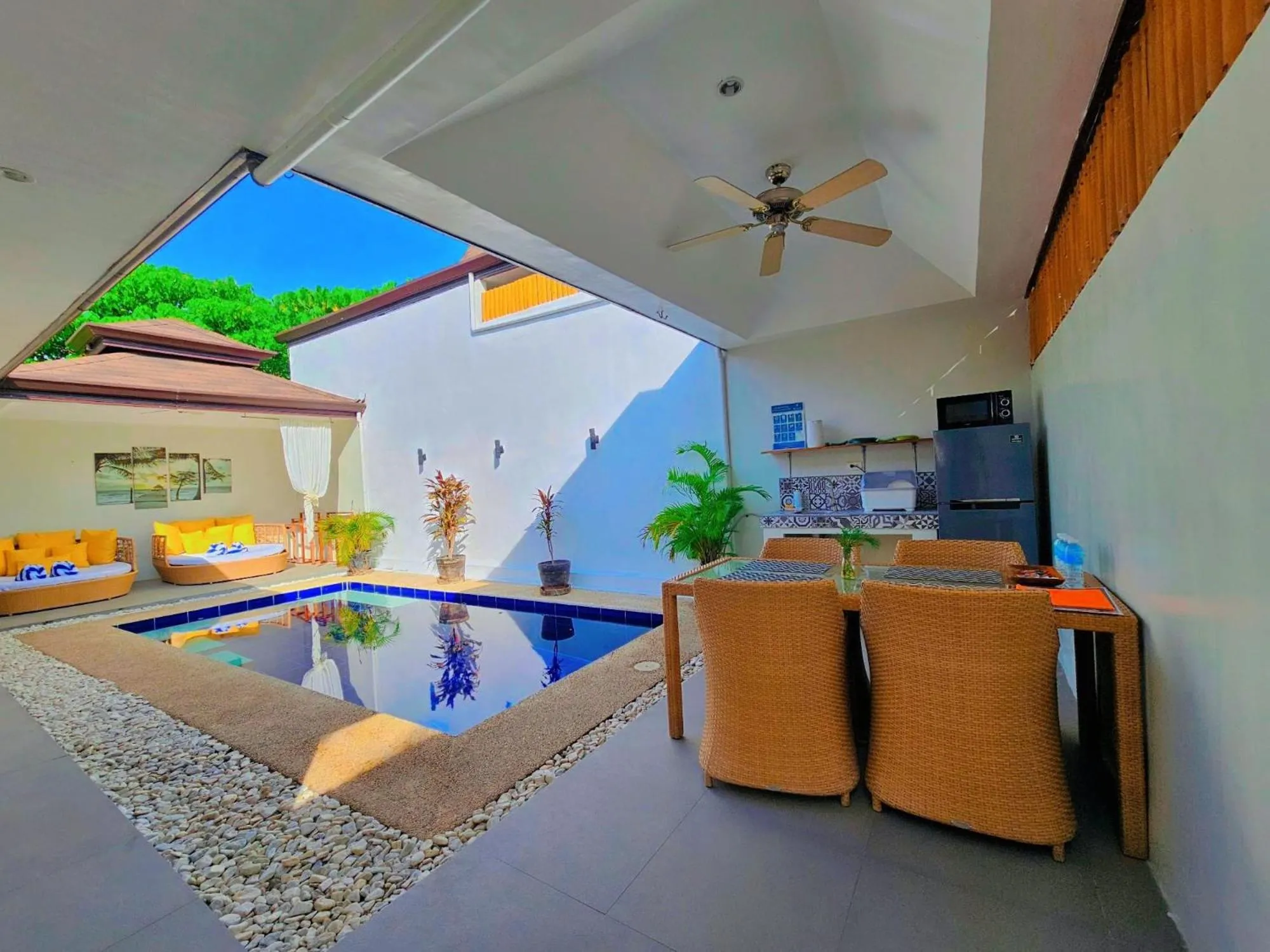 Dining area in Bali Villas Panglao Bohol