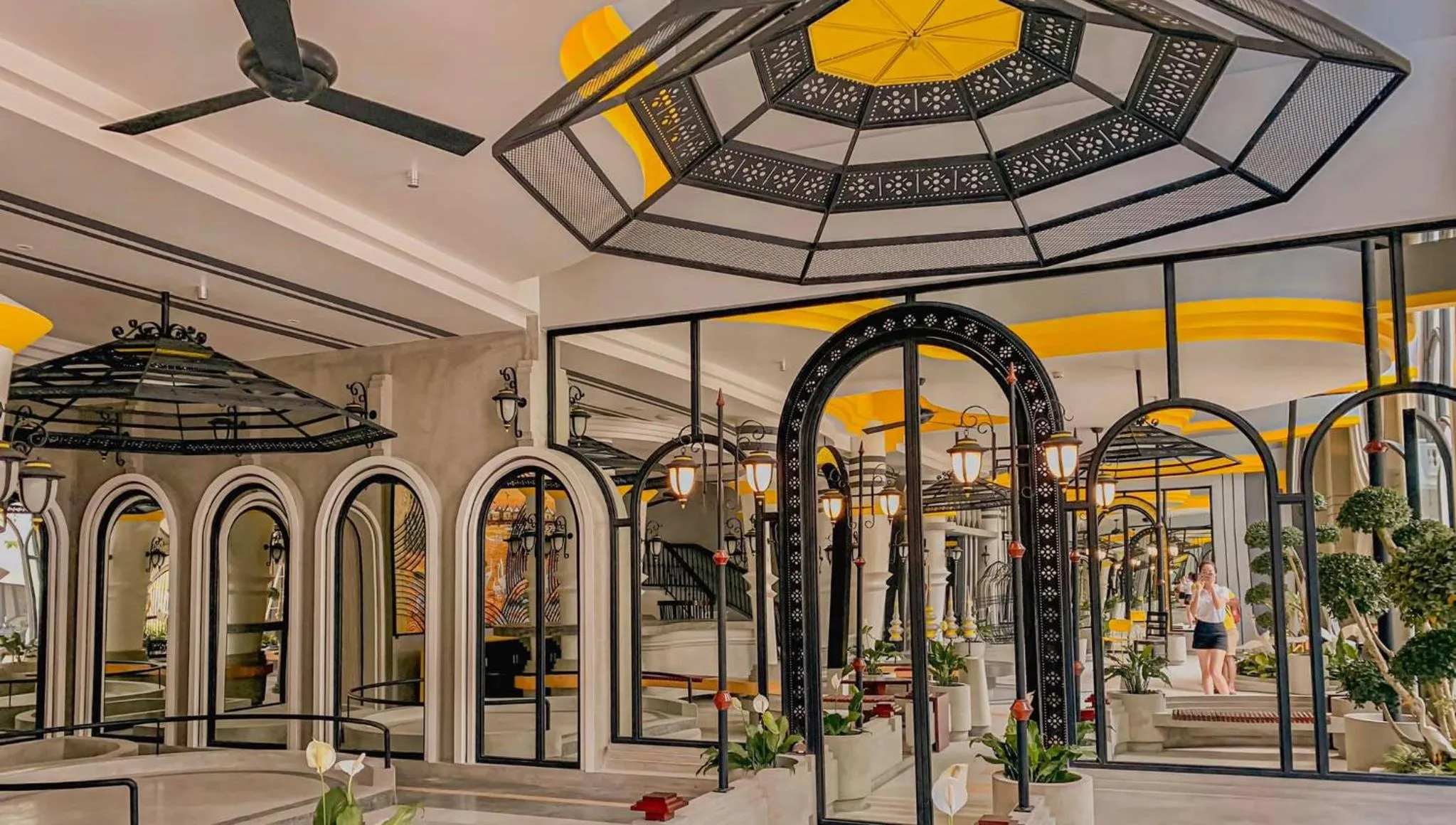 Lobby or reception in The Twizt - Lifestyle Hostel & Hotel