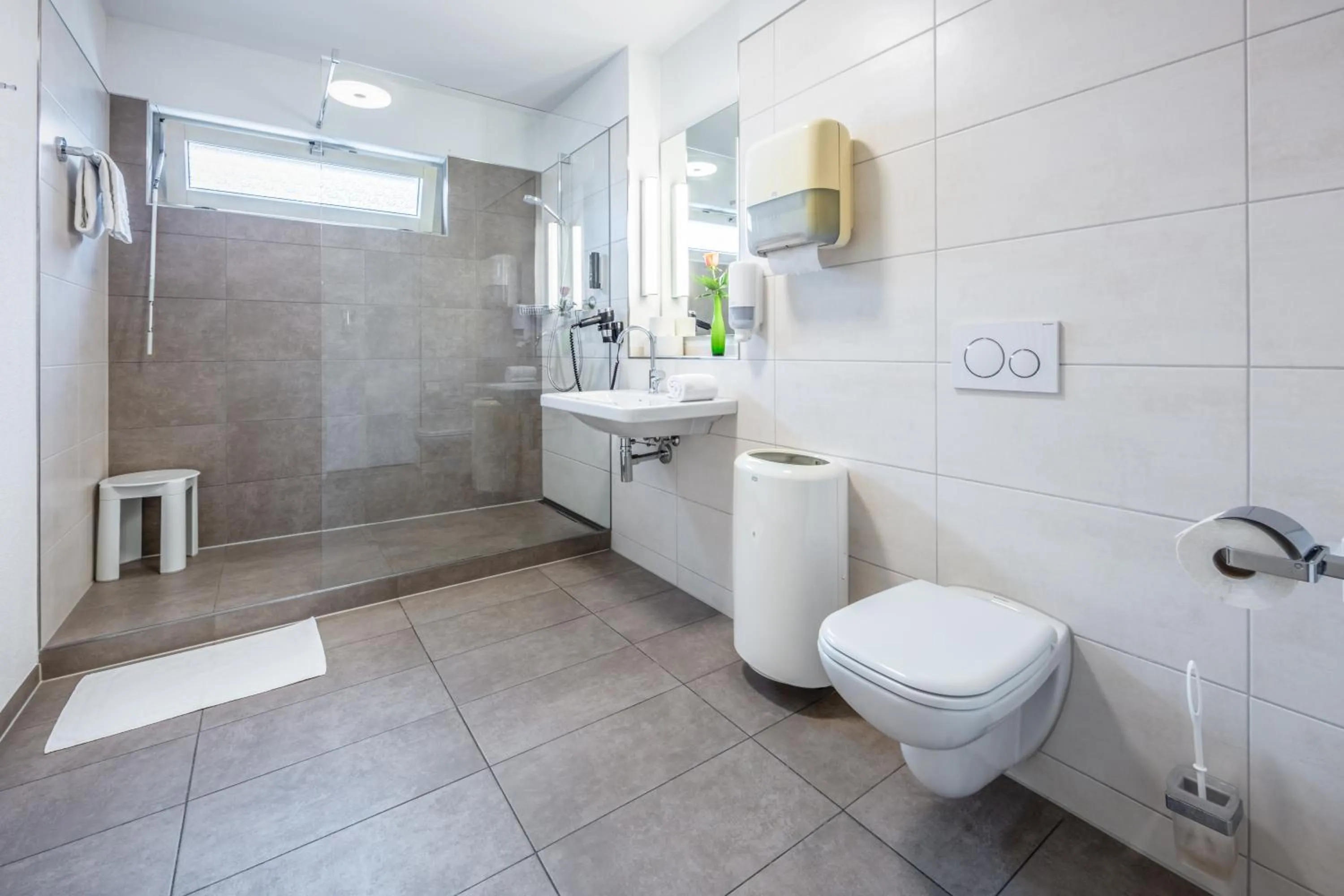 Bathroom in Hotel St Elisabeth