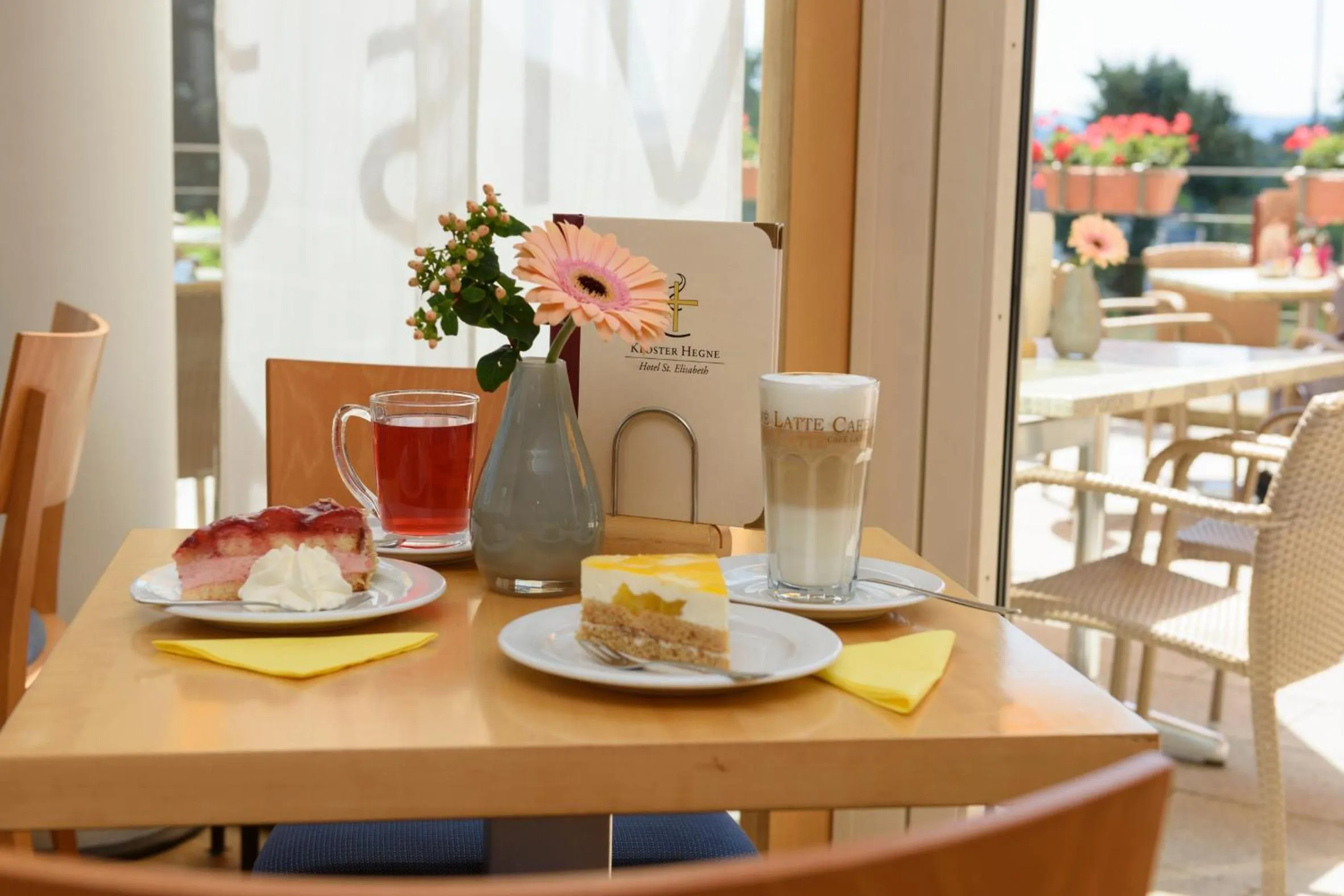 Coffee/tea facilities in Hotel St Elisabeth