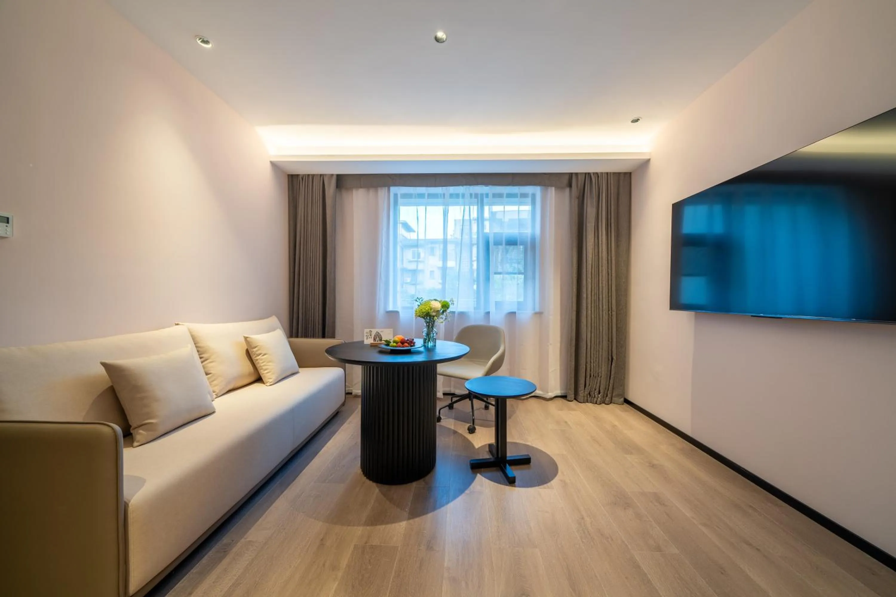 Living room in Atour Hotel Chengdu Wuhou Temple Kuan Zhai Alleys