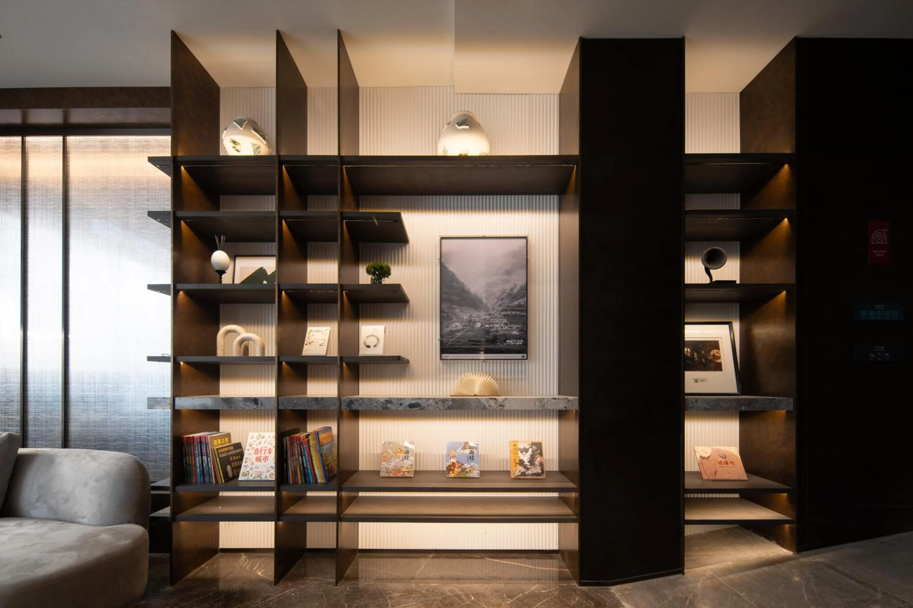 Decorative detail in Atour Hotel Chengdu Wuhou Temple Kuan Zhai Alleys