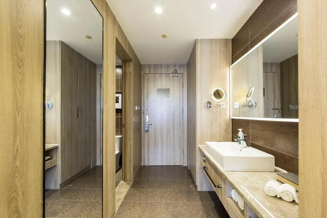 Shower in Atour Hotel Chengdu Wuhou Temple