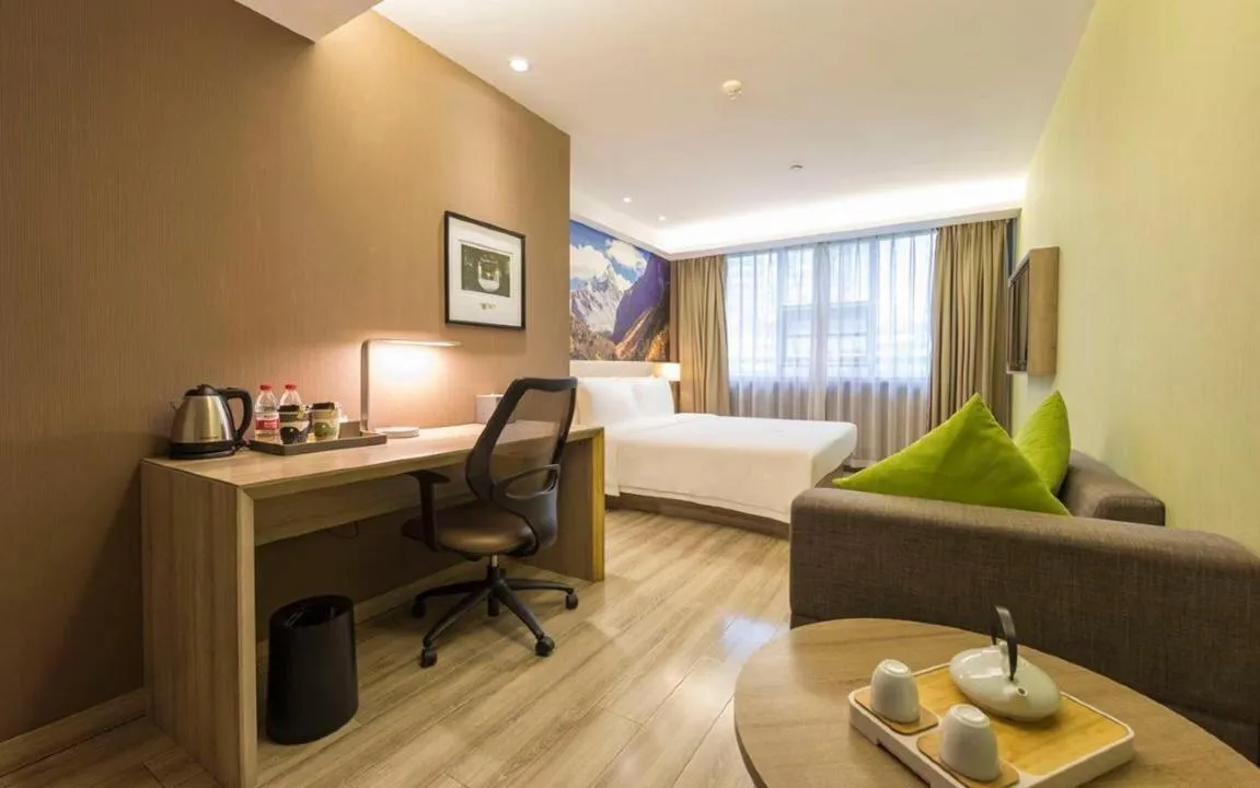 Bedroom in Atour Hotel Chengdu Wuhou Temple