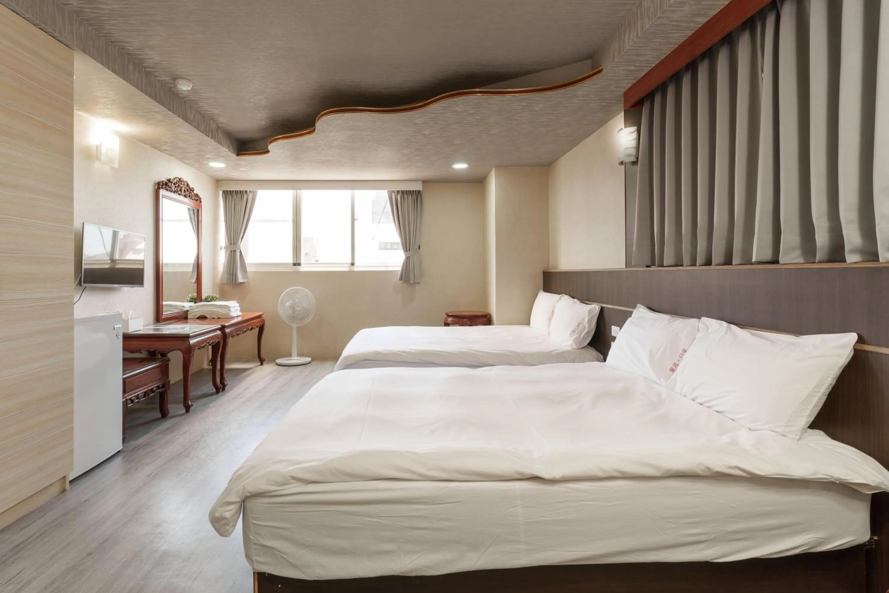 Bedroom, Bed in Love River Inn 愛河日央