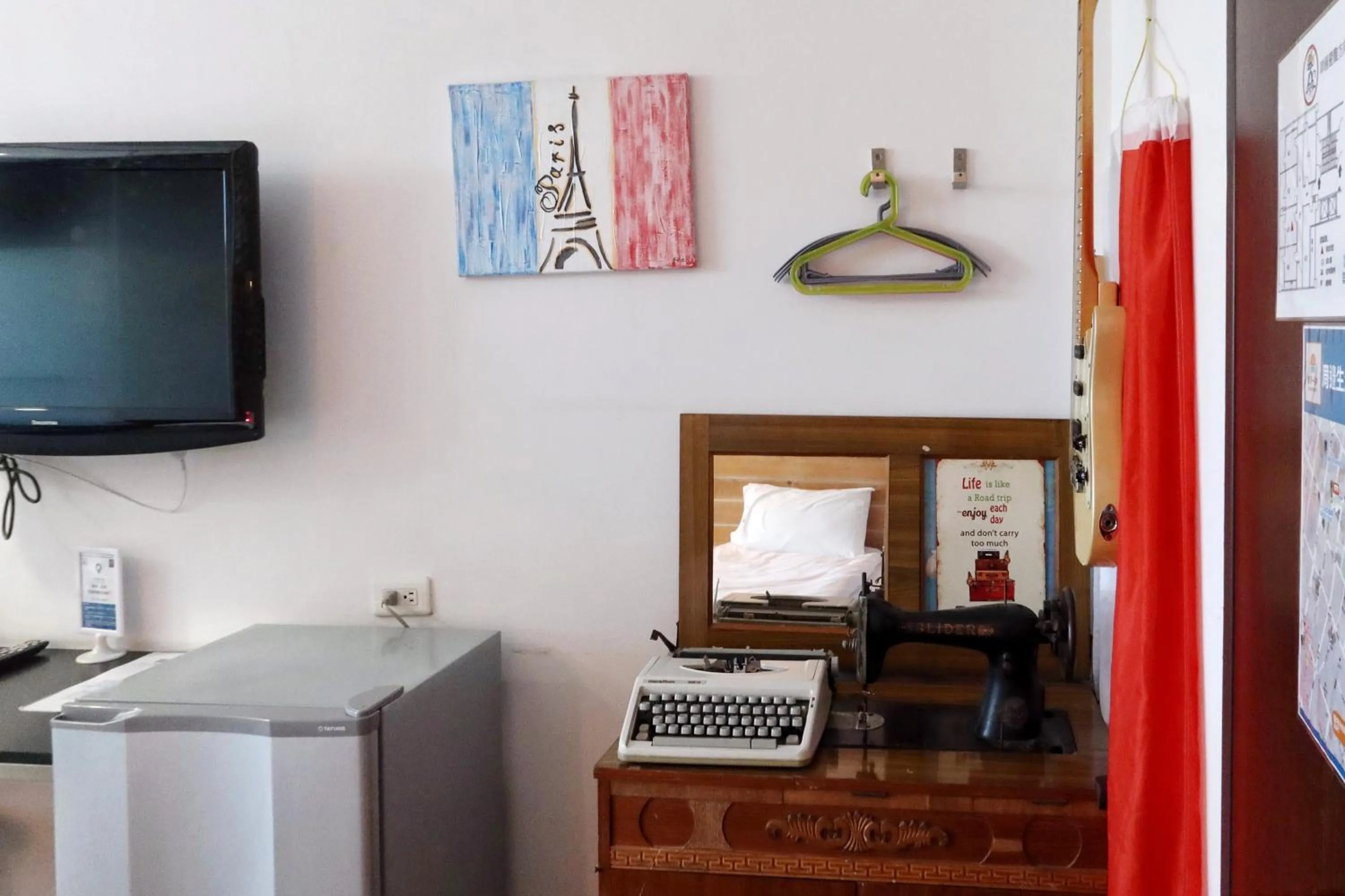 Bedroom in Love River Inn 愛河日央