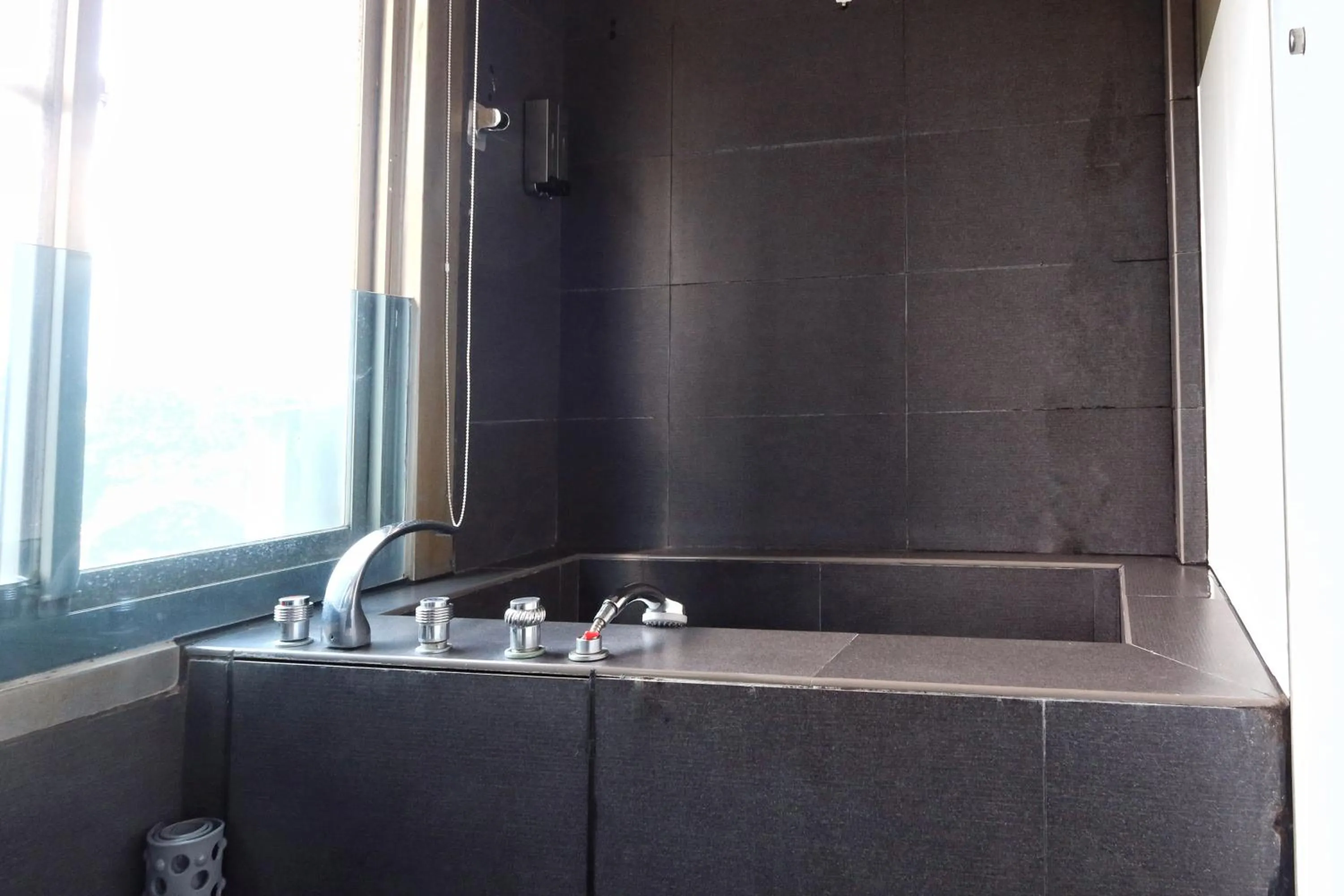 Bathroom in Love River Inn 愛河日央