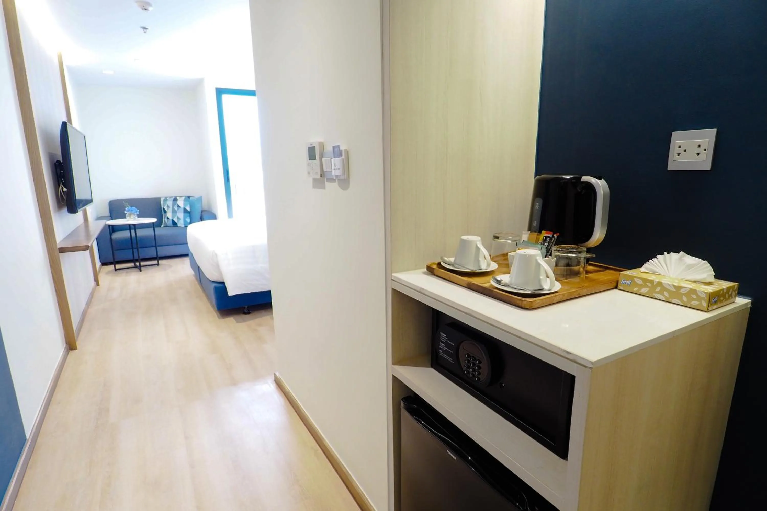 Coffee/tea facilities, Bed in The Quarter Phromphong by UHG