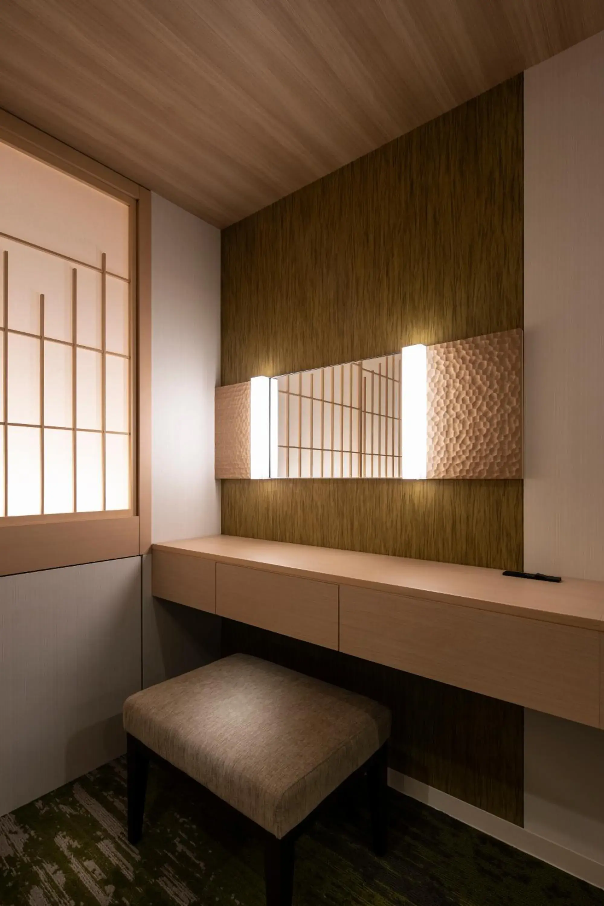 Superior Twin Room - single occupancy - Breakfast + Exclusive KAISEKI Dinner at Japanese Restaurant - Non-Smoking (South BLD) in Dai-ichi Takimotokan Superior Twin Room - single occupancy - Breakfast + Exclusive KAISEKI Dinner at Japanese Restaurant - Non-Smoking (South BLD) in Dai-ichi Takimotokan