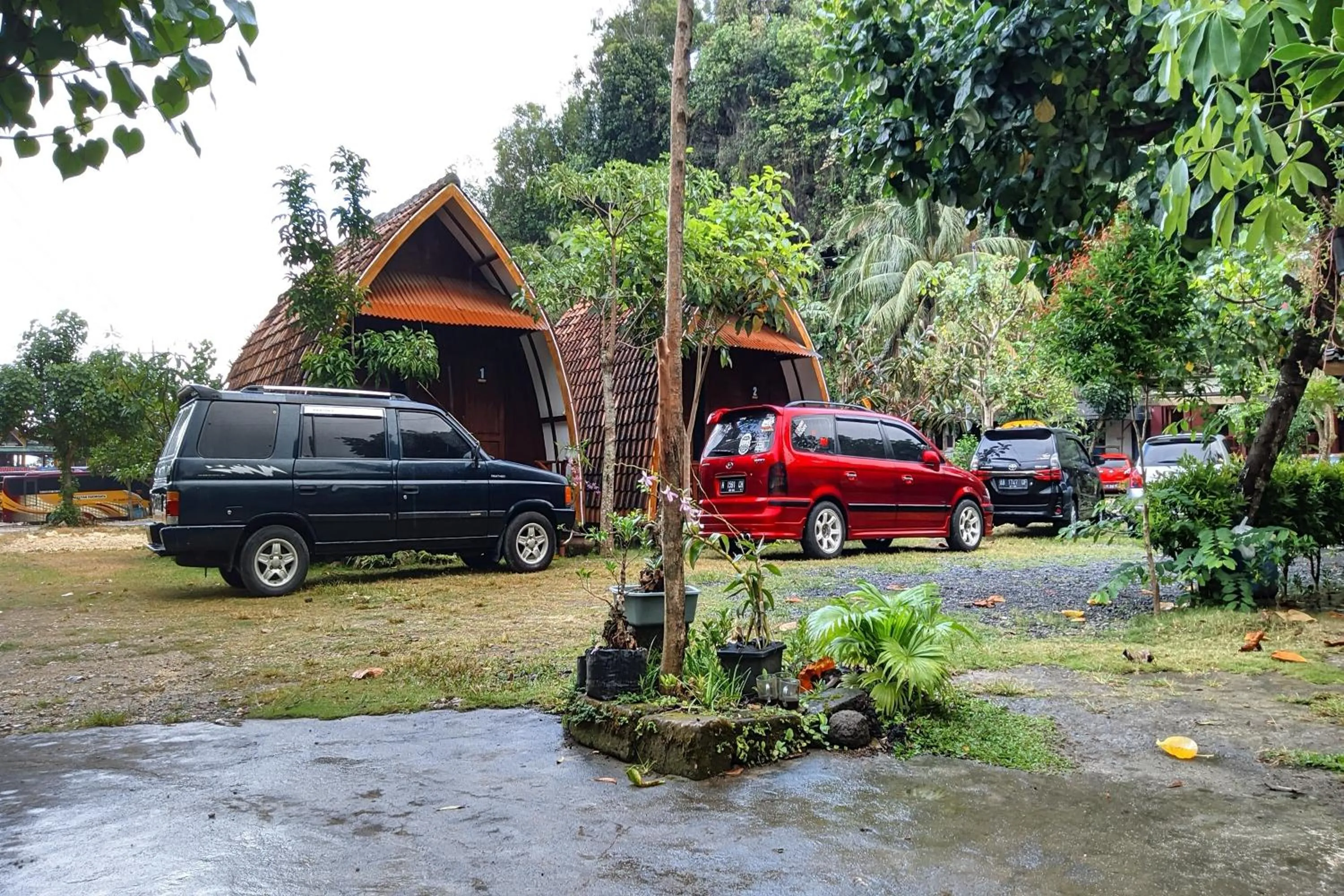 Property building in Penginapan Griya Watukelir