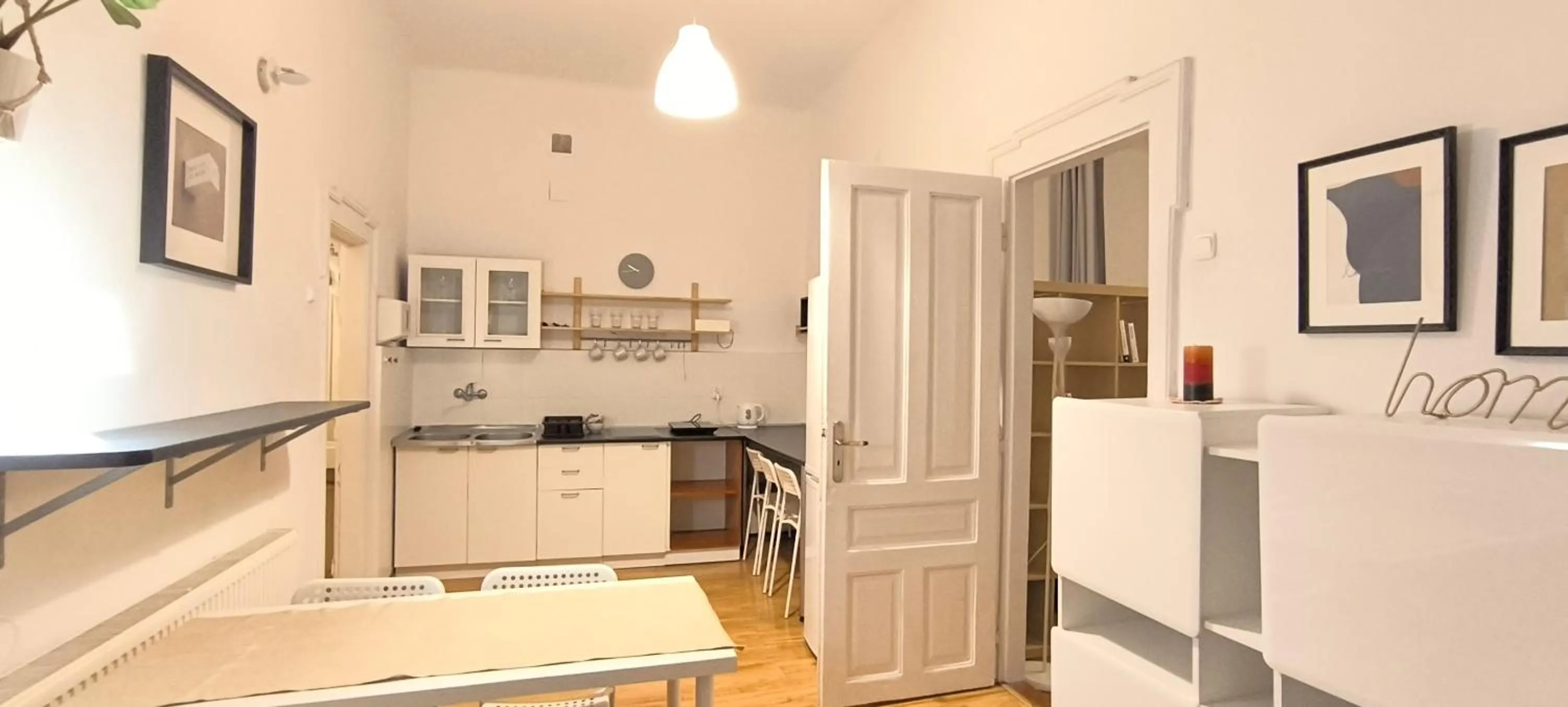 Coffee/tea facilities in Roller Aparthotel