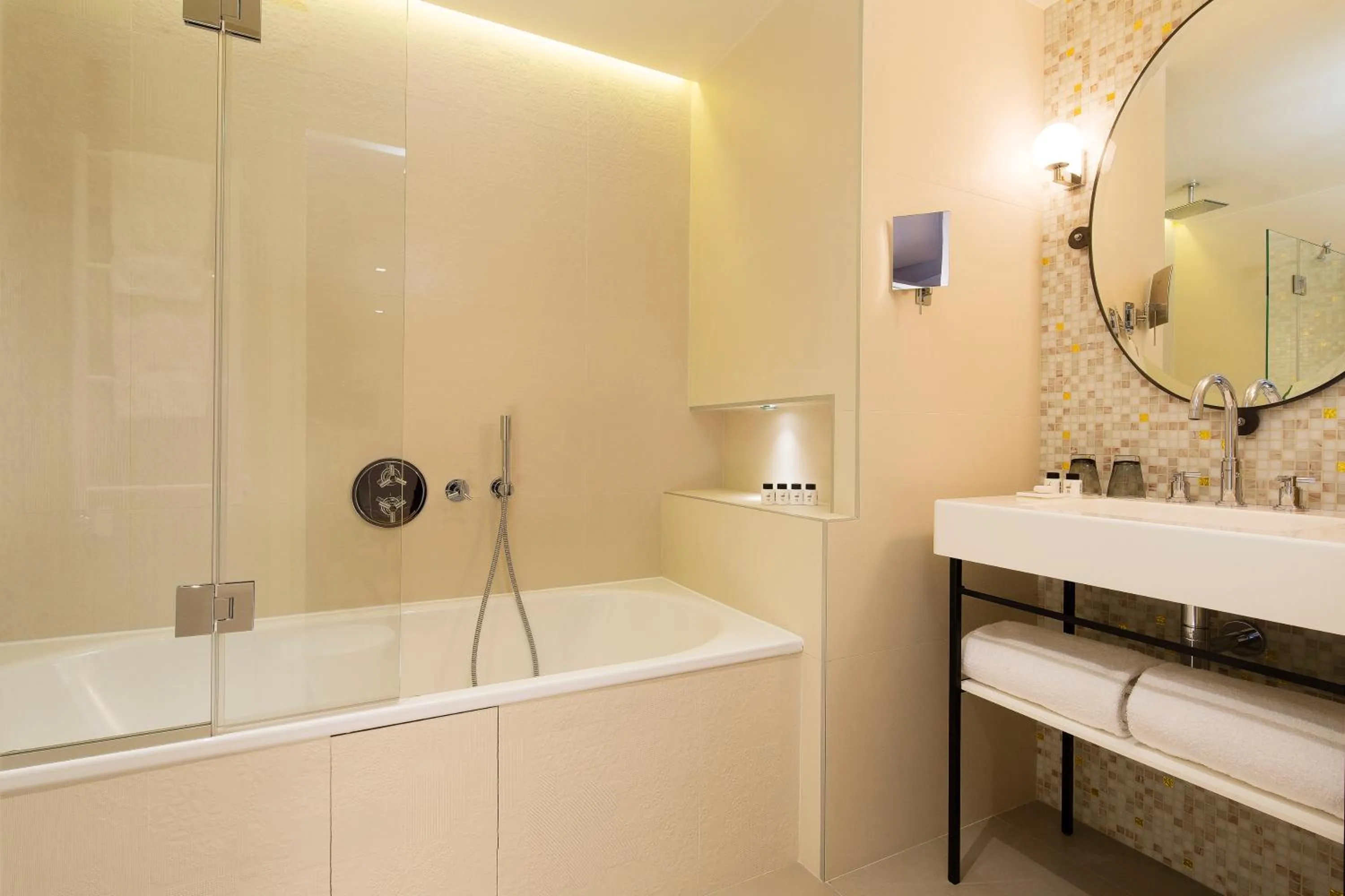 Bathroom in Hotel & Spa La Belle Juliette