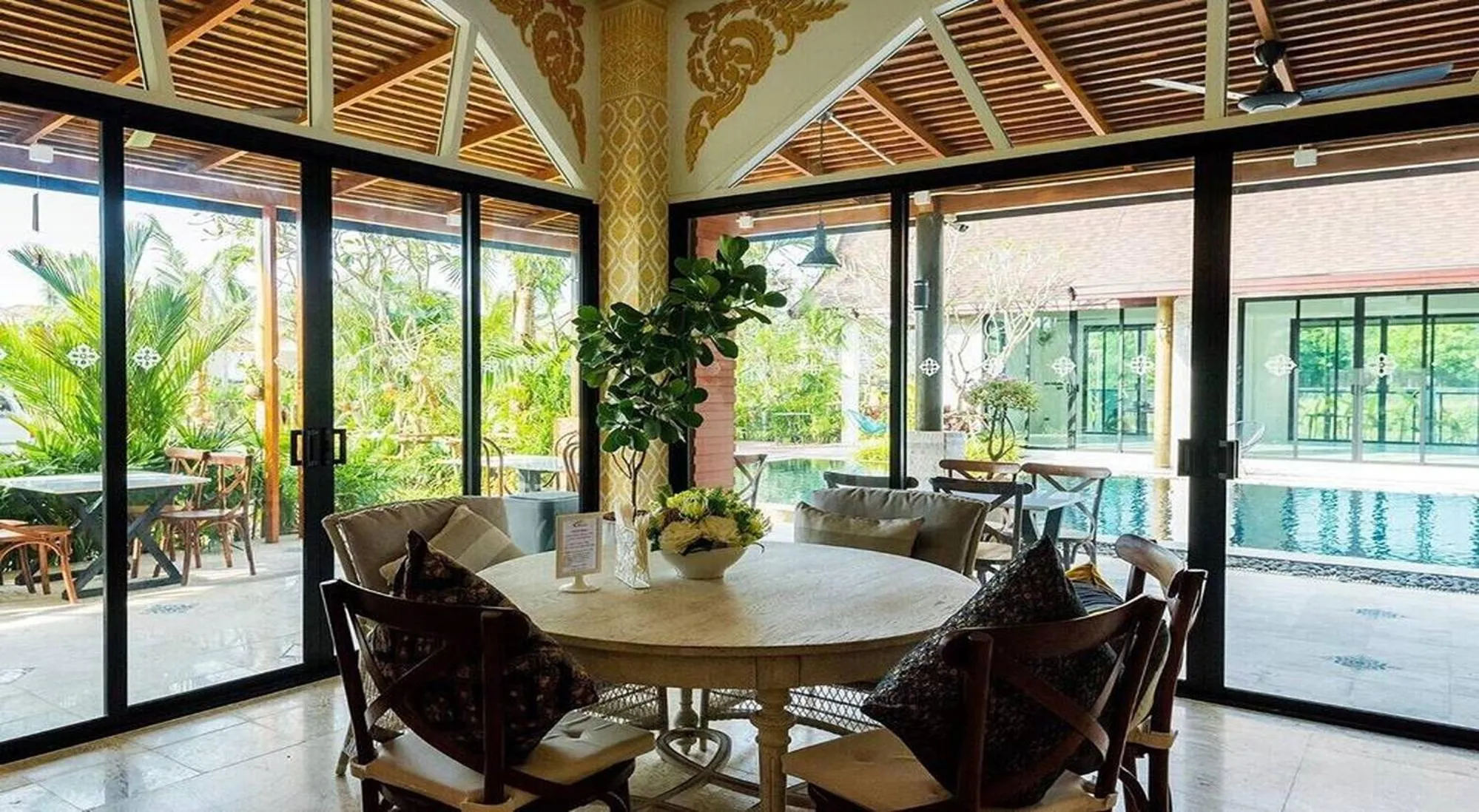 Restaurant/places to eat in Coco Paradiso Phuket SHA