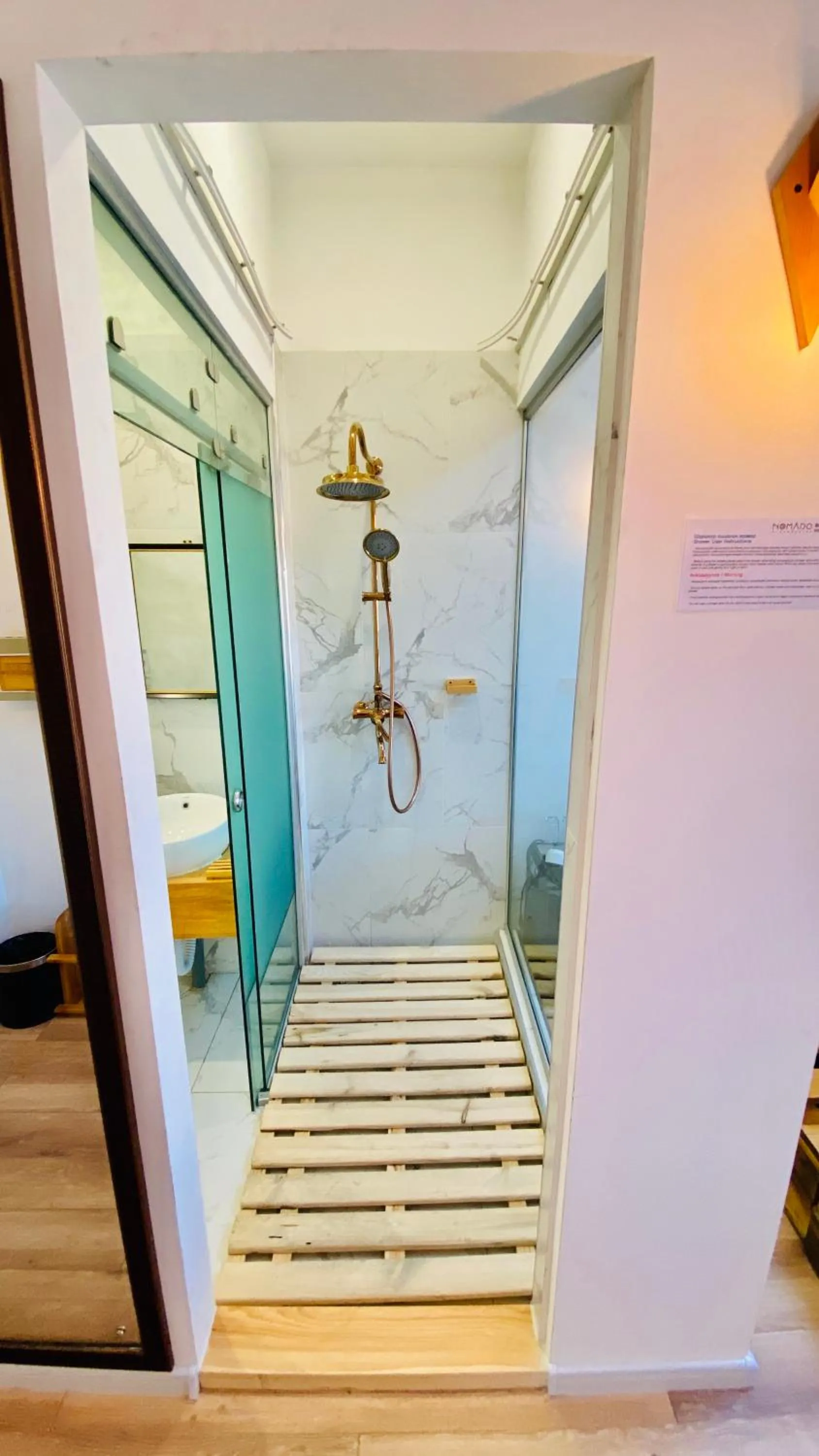 Shower in Nomado Boutique Hotel