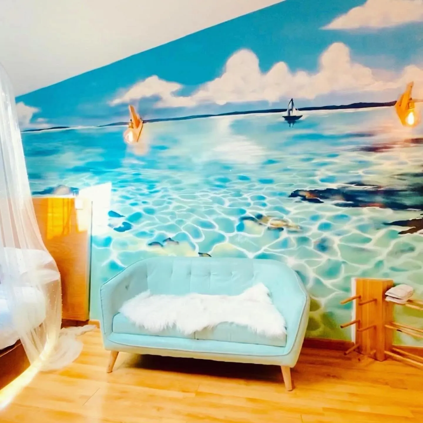 Seating area, Bed in Nomado Boutique Hotel